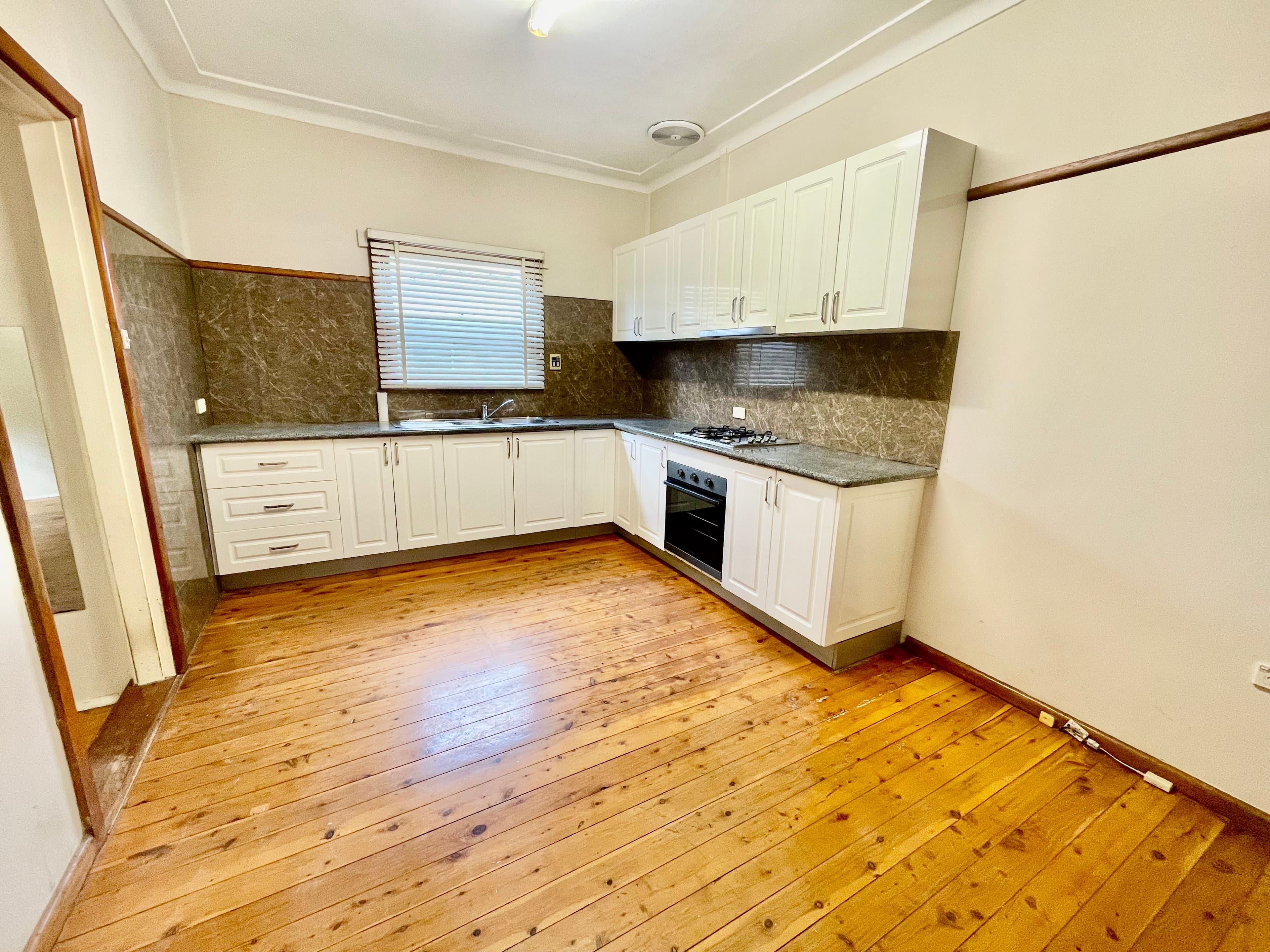 4 Macklin Street, Pendle Hill NSW 2145, Pendle Hill - Thumbnail 2