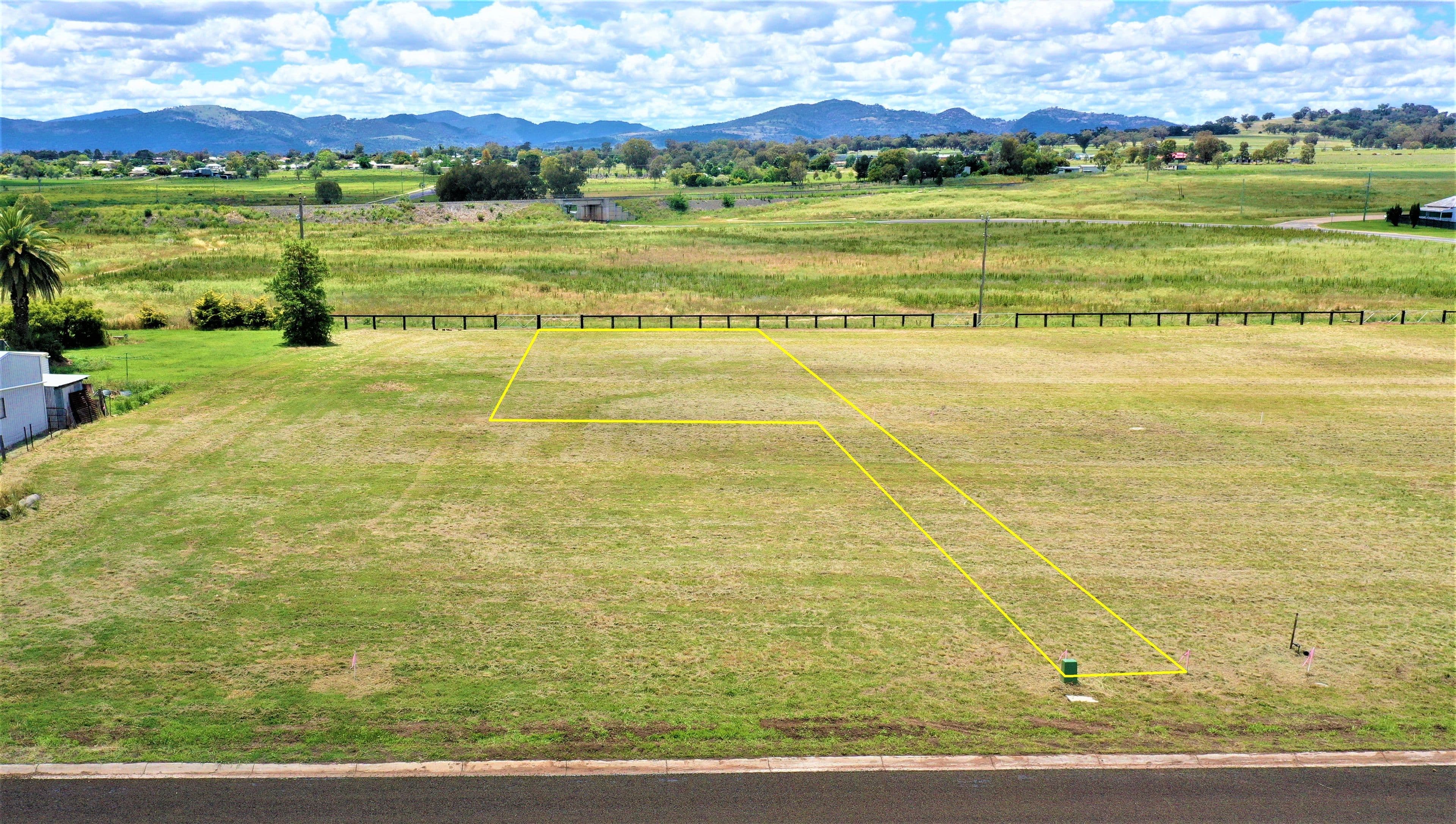 29 Robey Avenue, Quirindi NSW 2343, Quirindi - Image 1