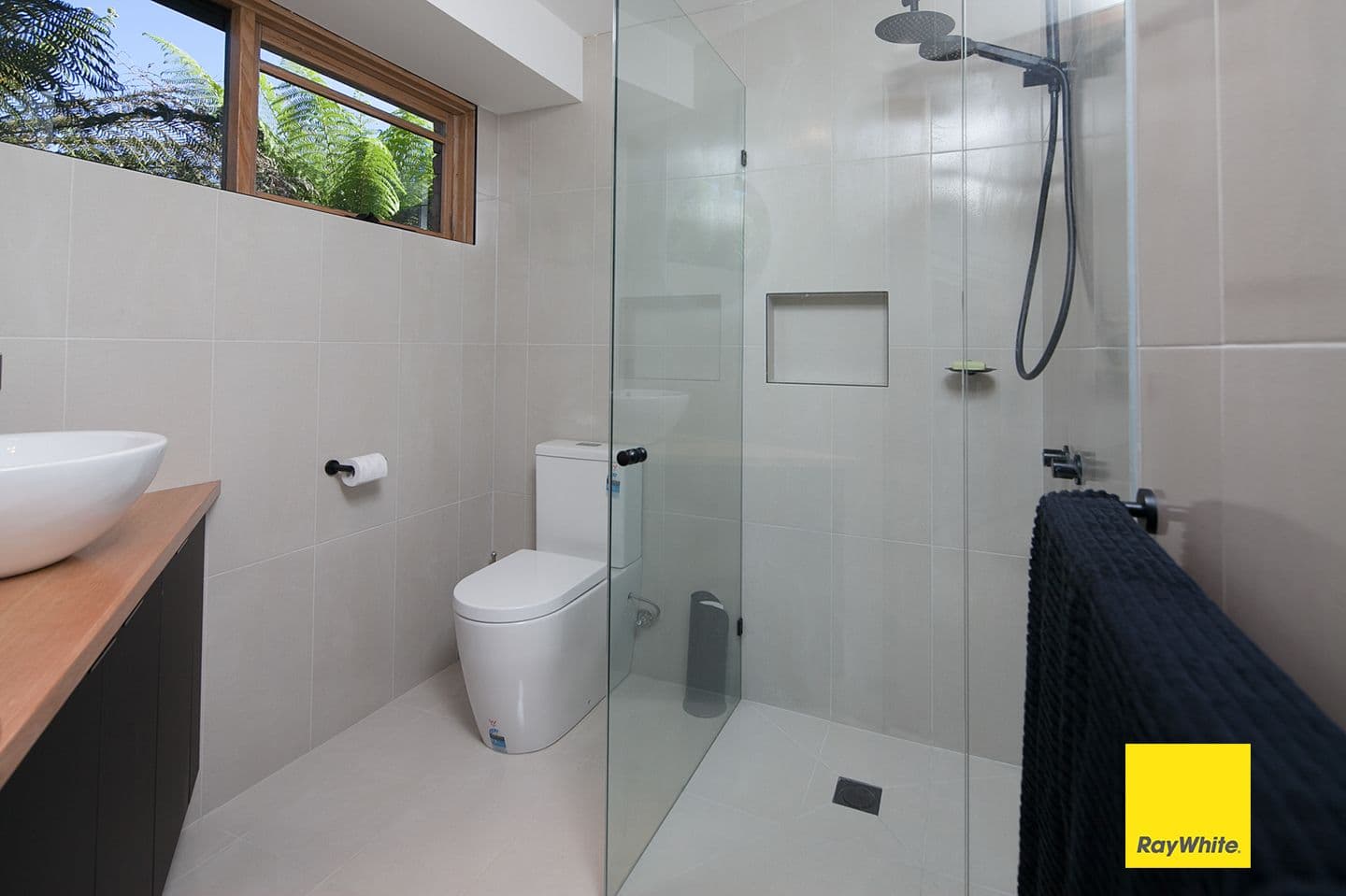 15 Beacon Drive, Langwarrin VIC 3910, Langwarrin - Thumbnail 2