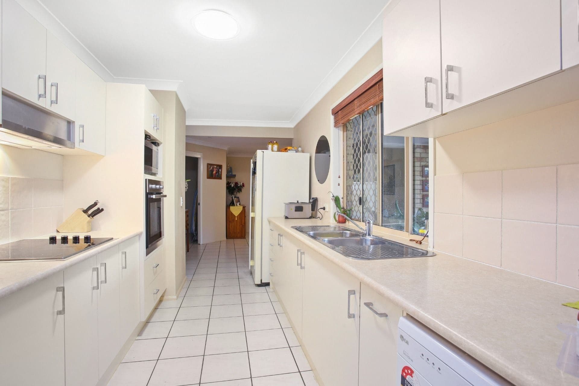 26 Victory Street, Raceview QLD 4305, Raceview - Thumbnail 2
