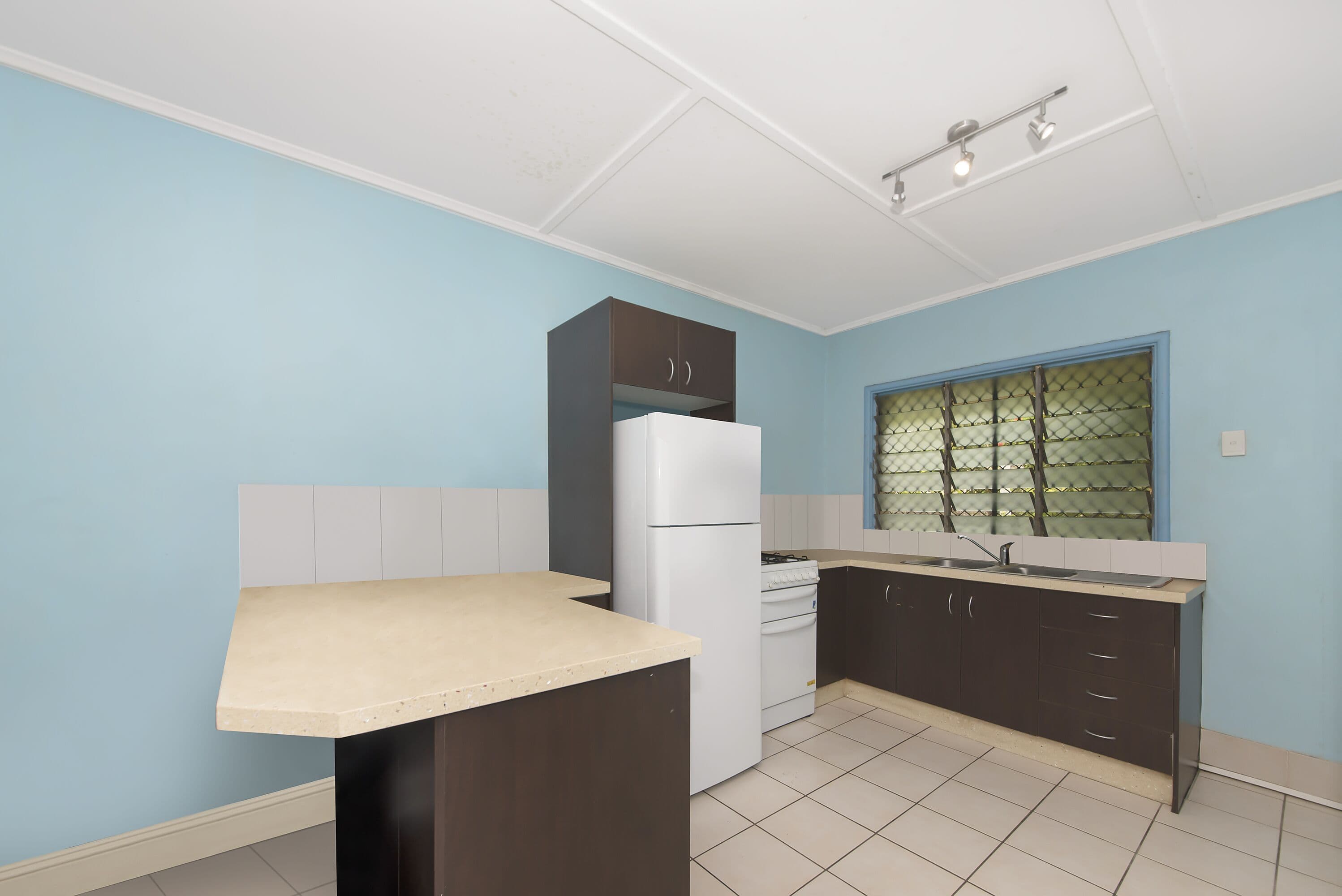 2 Haymarket Street, Hyde Park QLD 4812, Hyde Park - Thumbnail 2