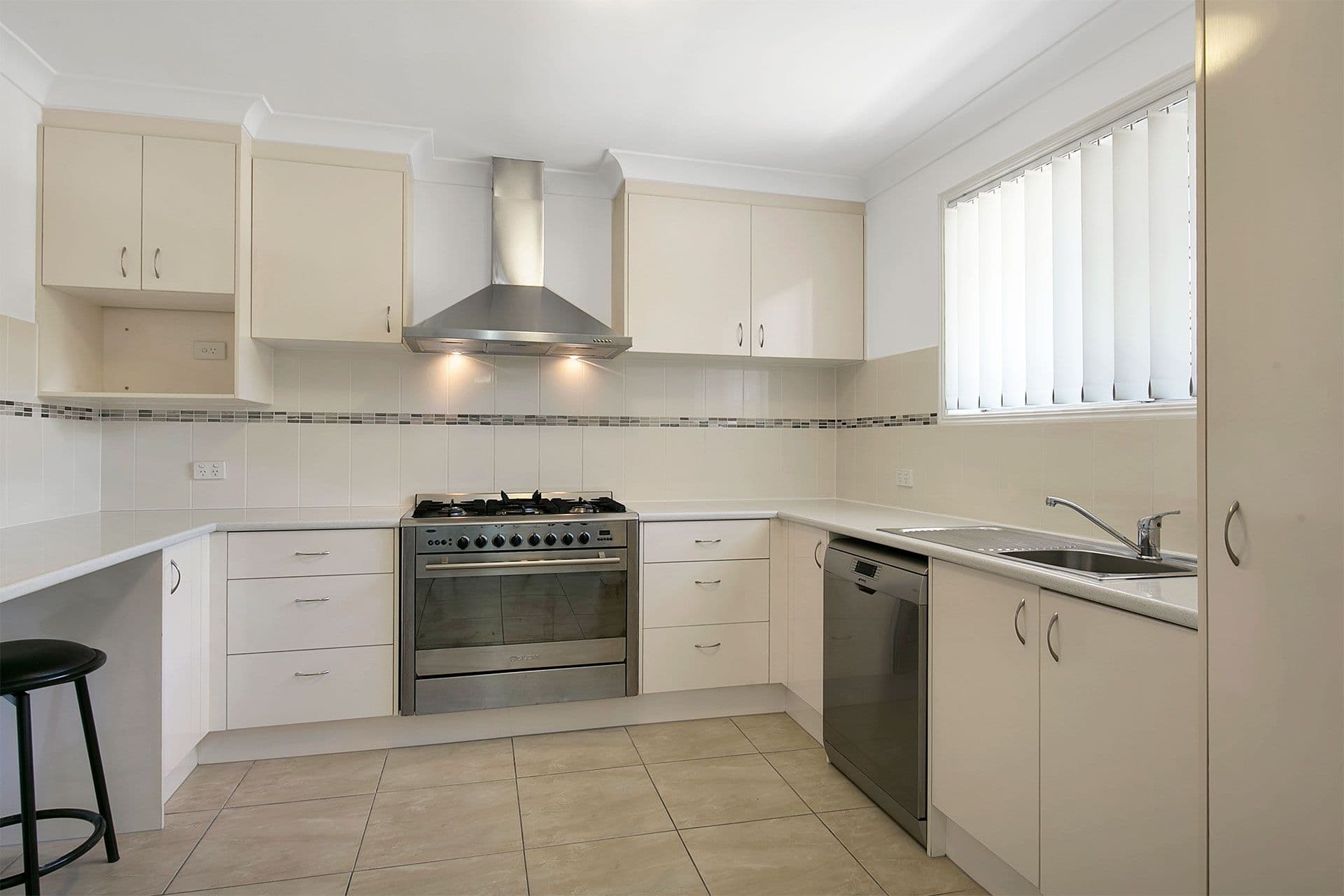 53 Sunbeam Street, Fairfield QLD 4103, Fairfield - Thumbnail 4