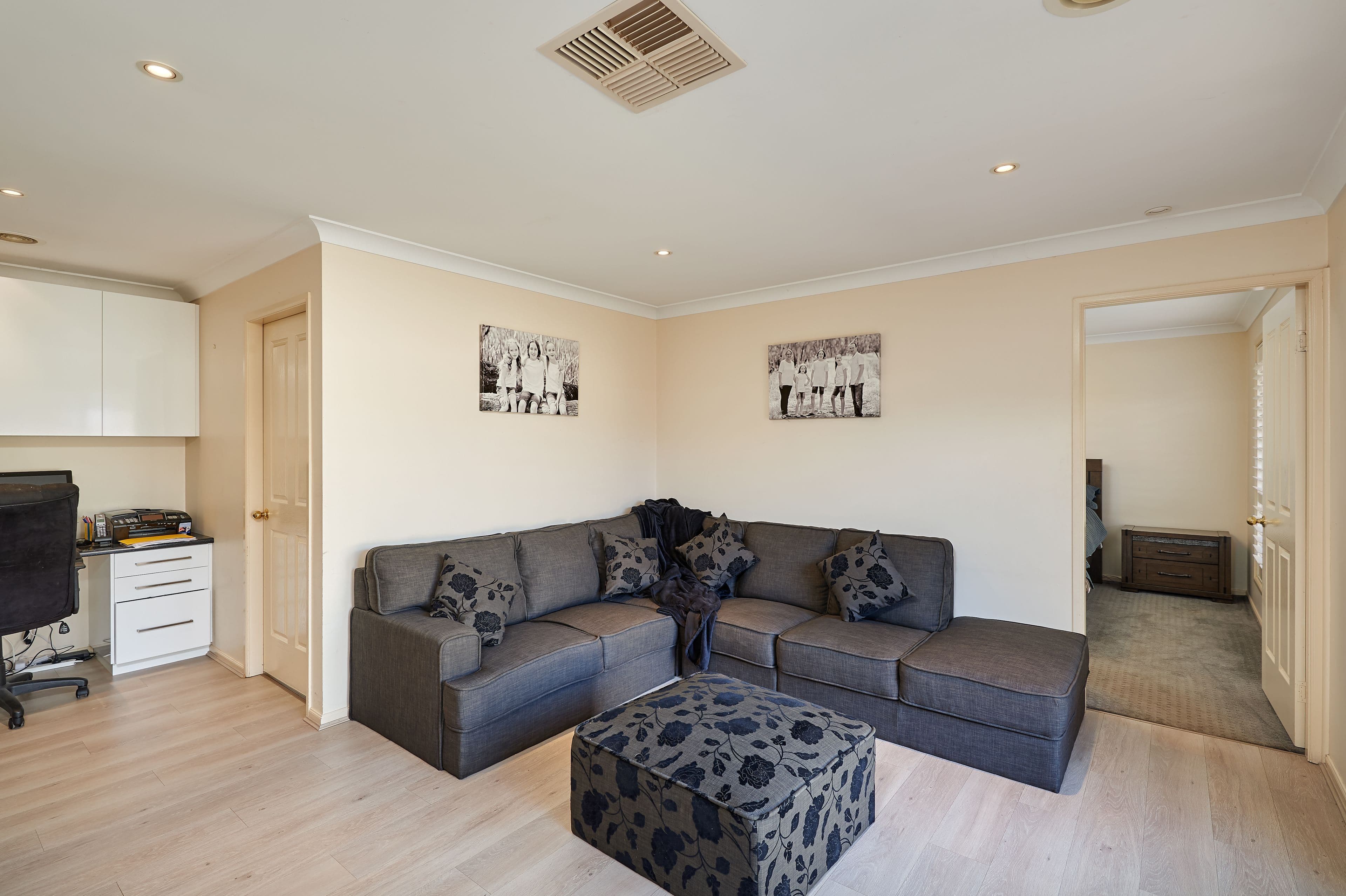 11 Kaldari Crescent, Glenfield Park - Thumbnail 6