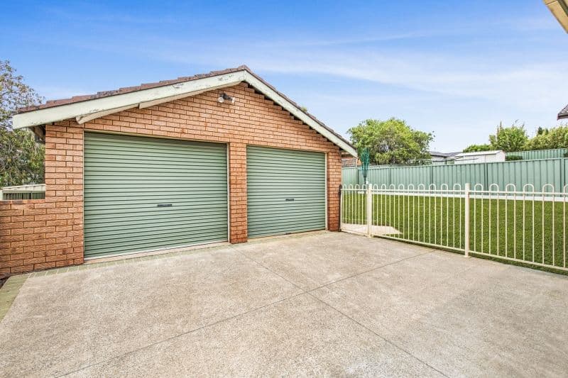 4 Anglers Drive, Bateau Bay NSW 2261, Bateau Bay - Thumbnail 2