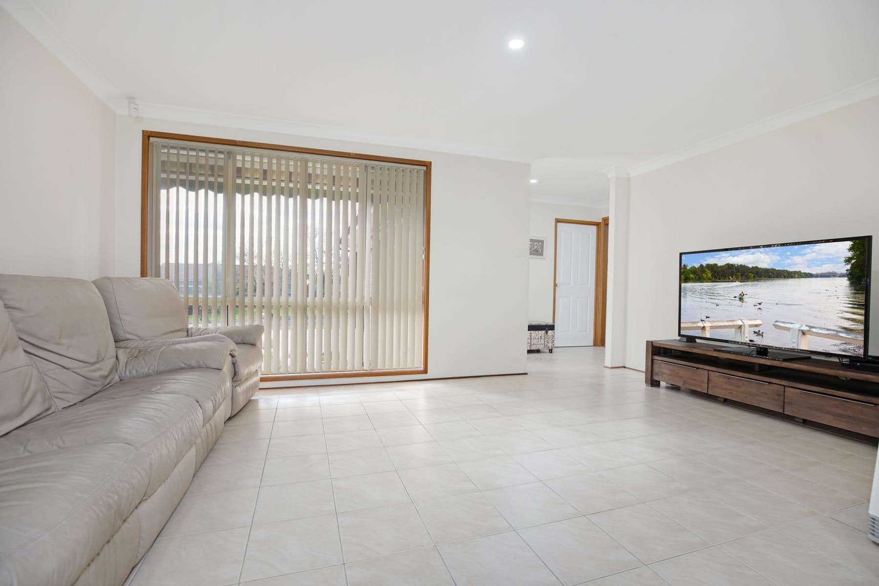 34 Falcon Crescent, Claremont Meadows NSW 2747, Claremont Meadows - Thumbnail 5