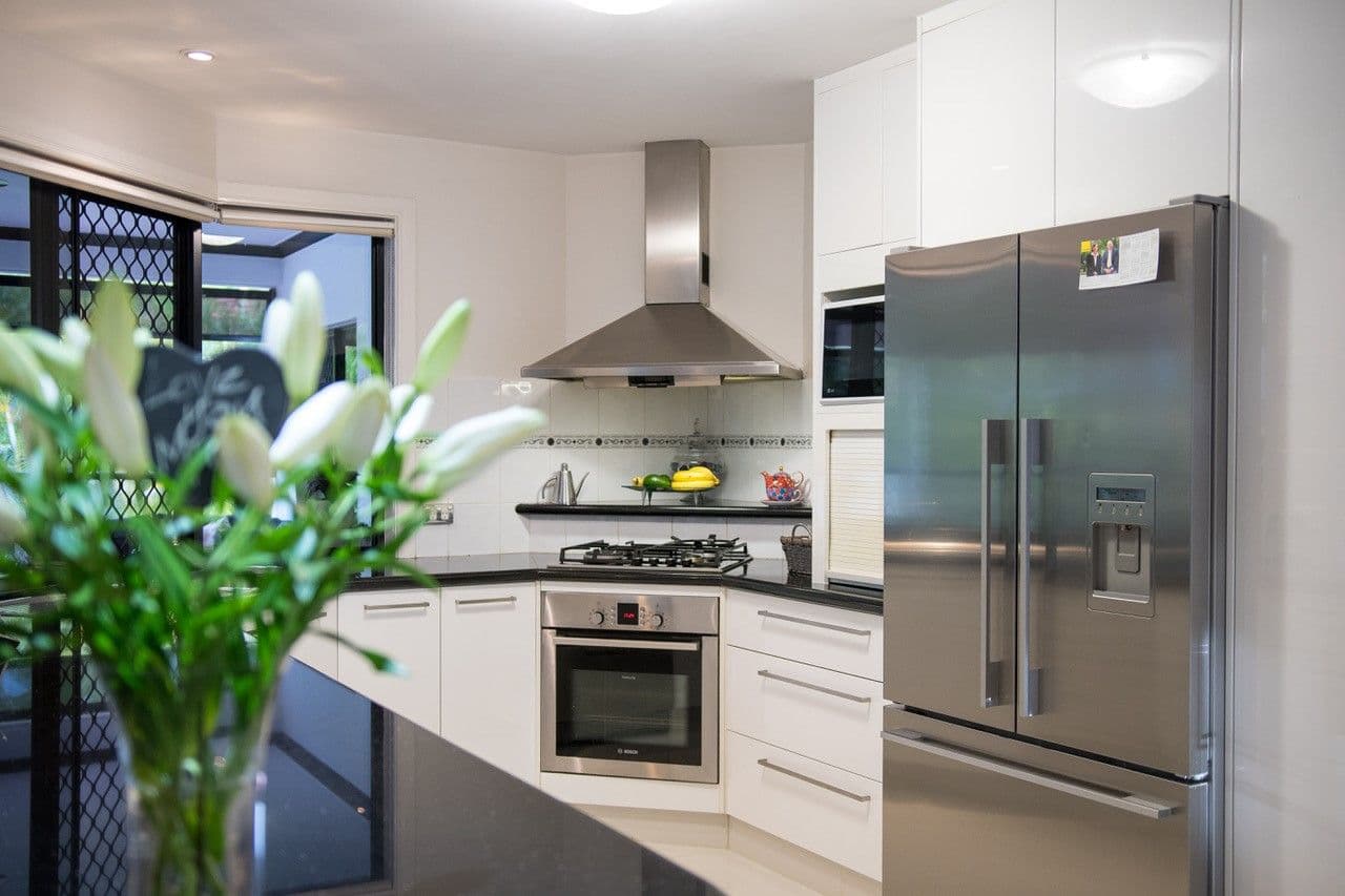 12 Zeller Crescent, Arundel QLD 4214, Arundel - Thumbnail 8