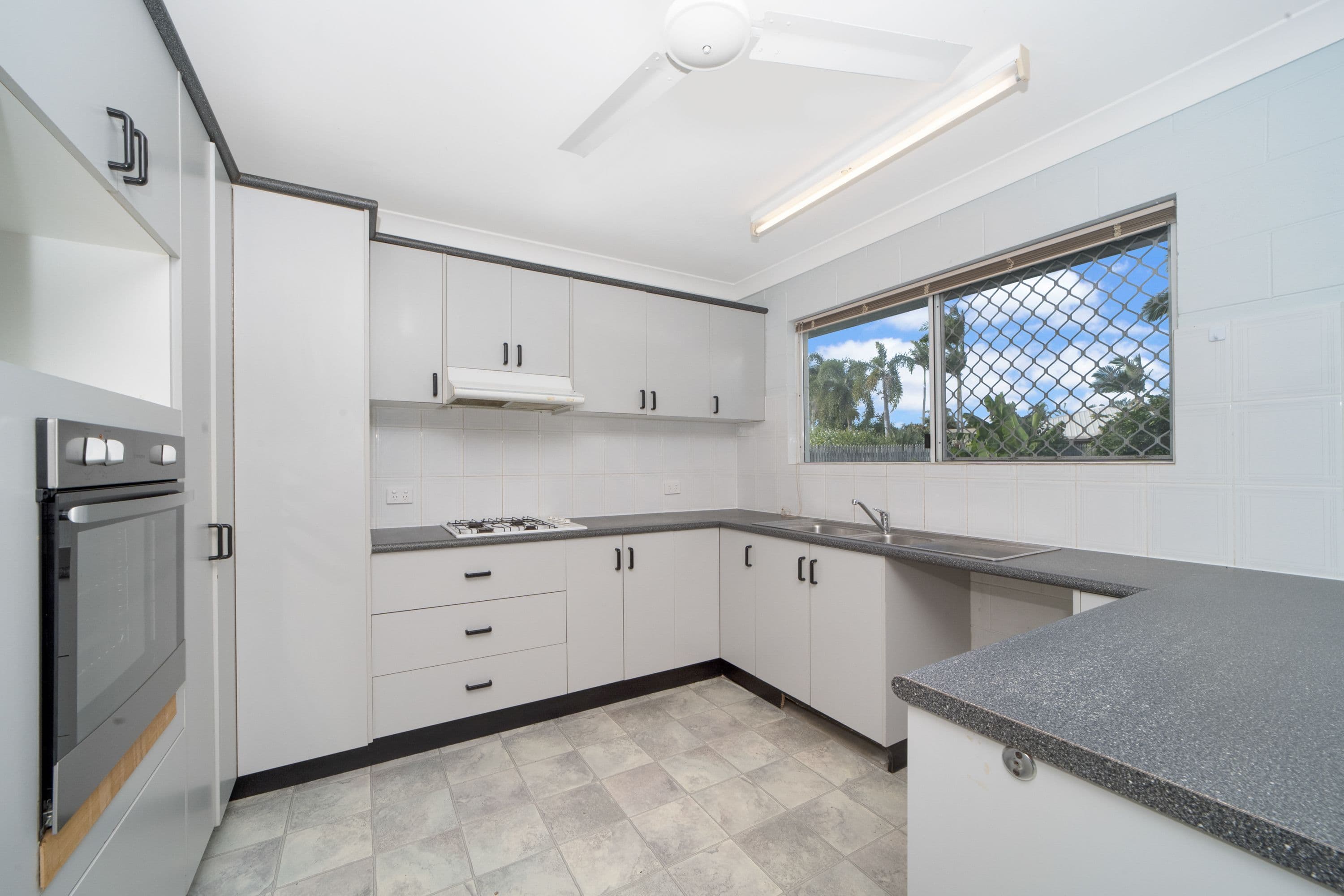 11 Rutherford Street, Wulguru QLD 4811, Wulguru - Thumbnail 3