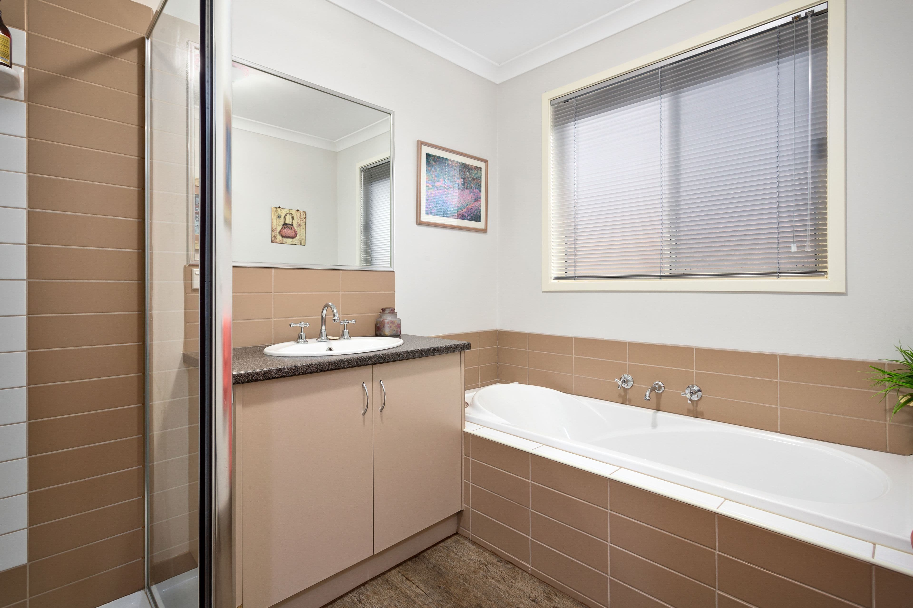 24 Queen Street, Moe VIC 3825, Moe - Thumbnail 7