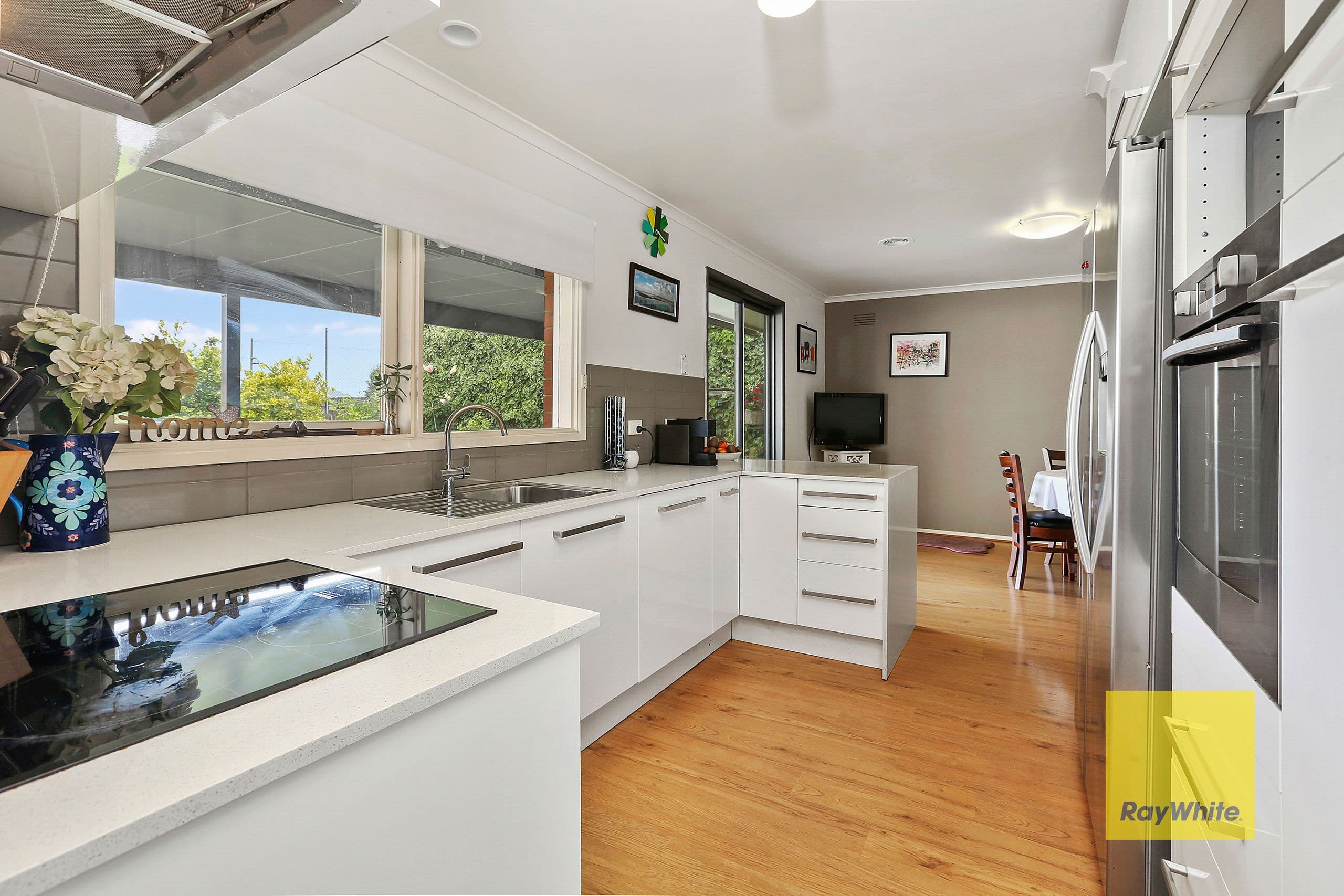 17 Pinecrest Drive, Highton VIC 3216, Highton - Thumbnail 5