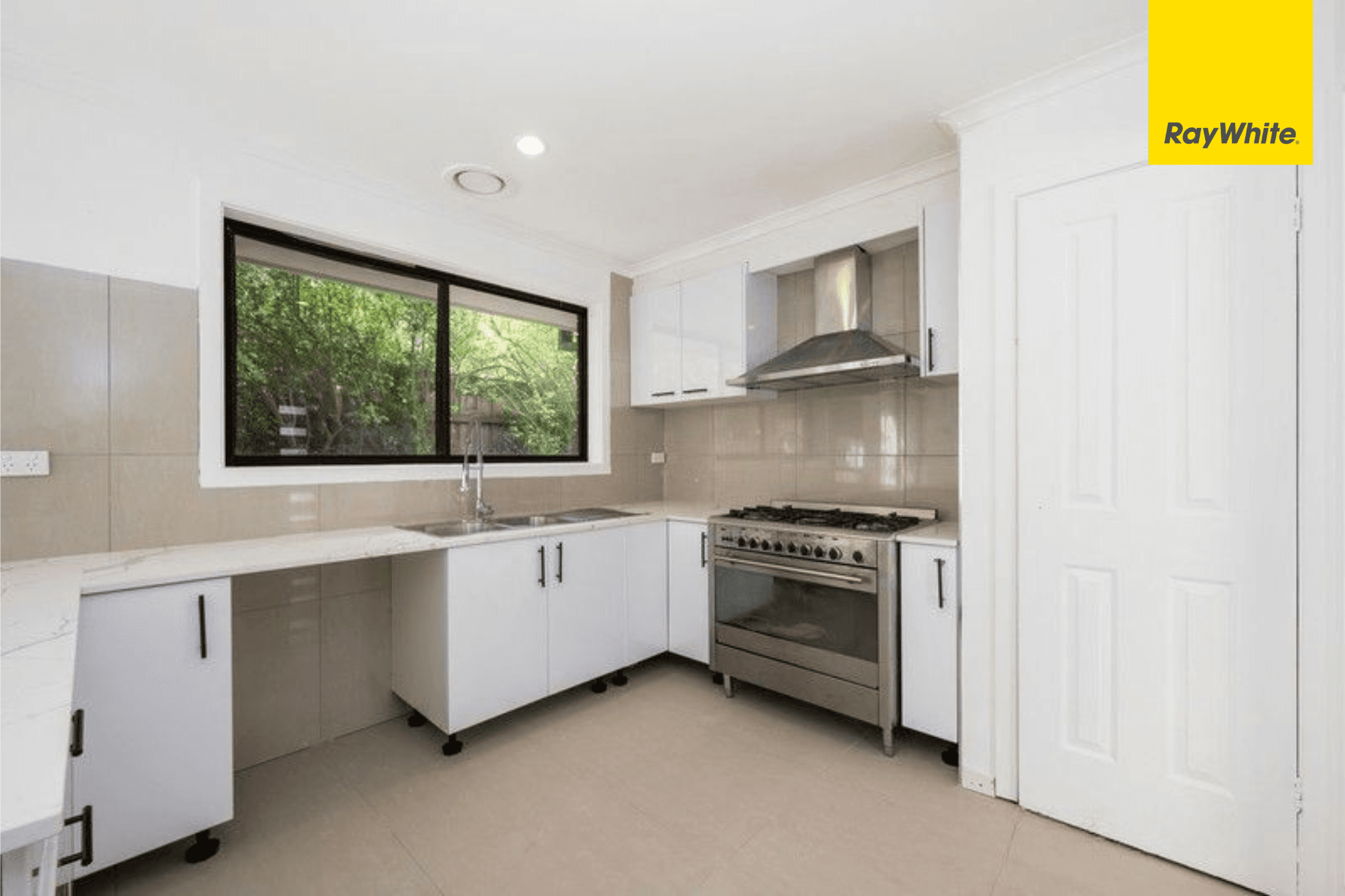 14 Bernard Drive, Melton South VIC 3338, Melton South - Thumbnail 4
