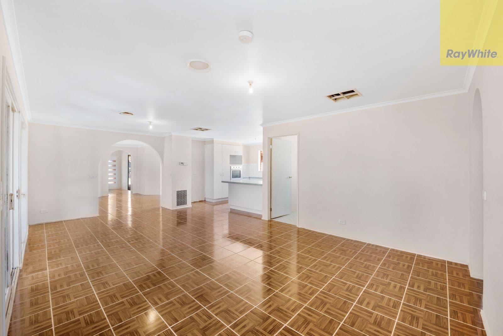 14 Chircop Close, Sydenham VIC 3037, Sydenham - Thumbnail 3