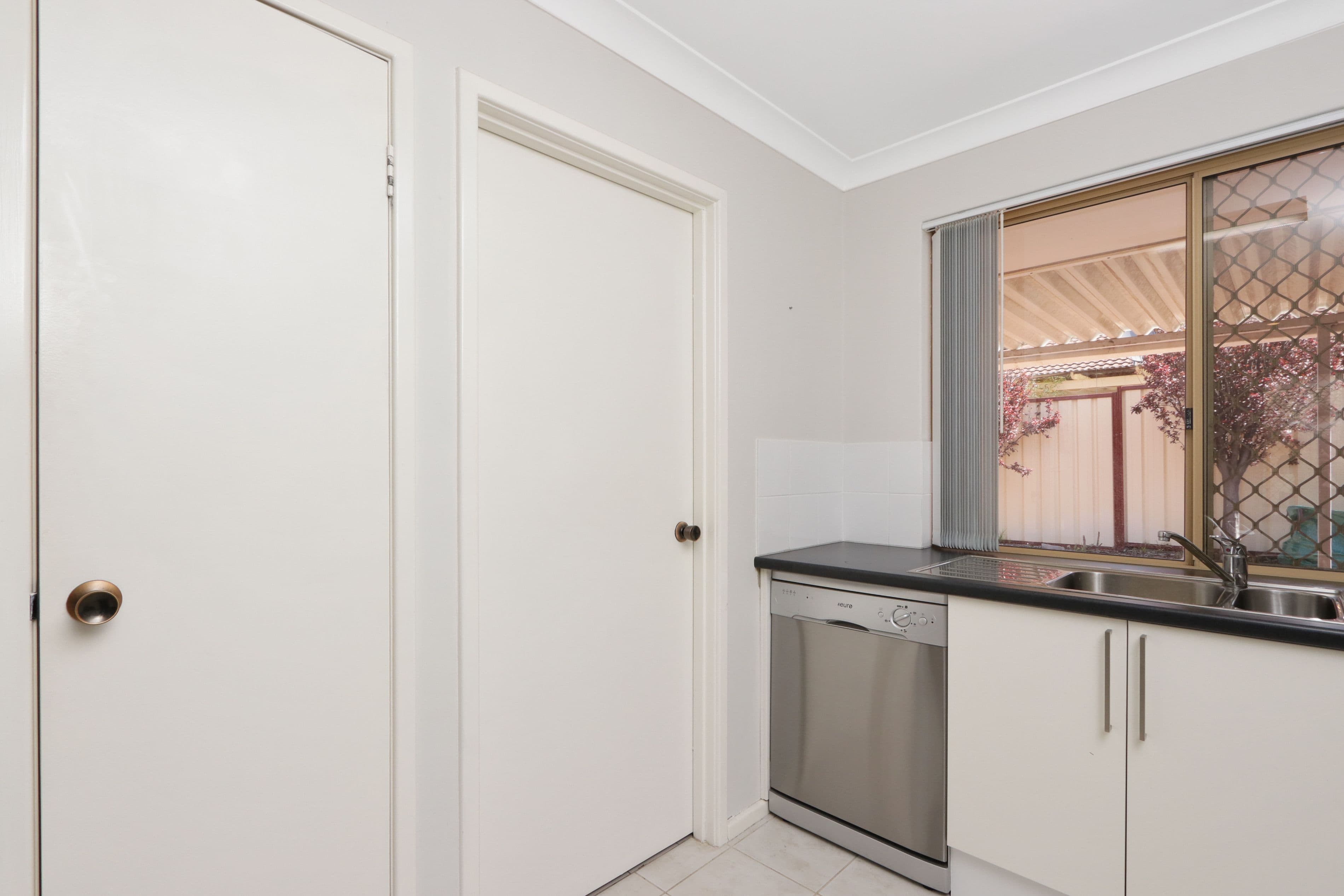 6 Neon Close, Parkwood WA 6147, Parkwood - Thumbnail 7