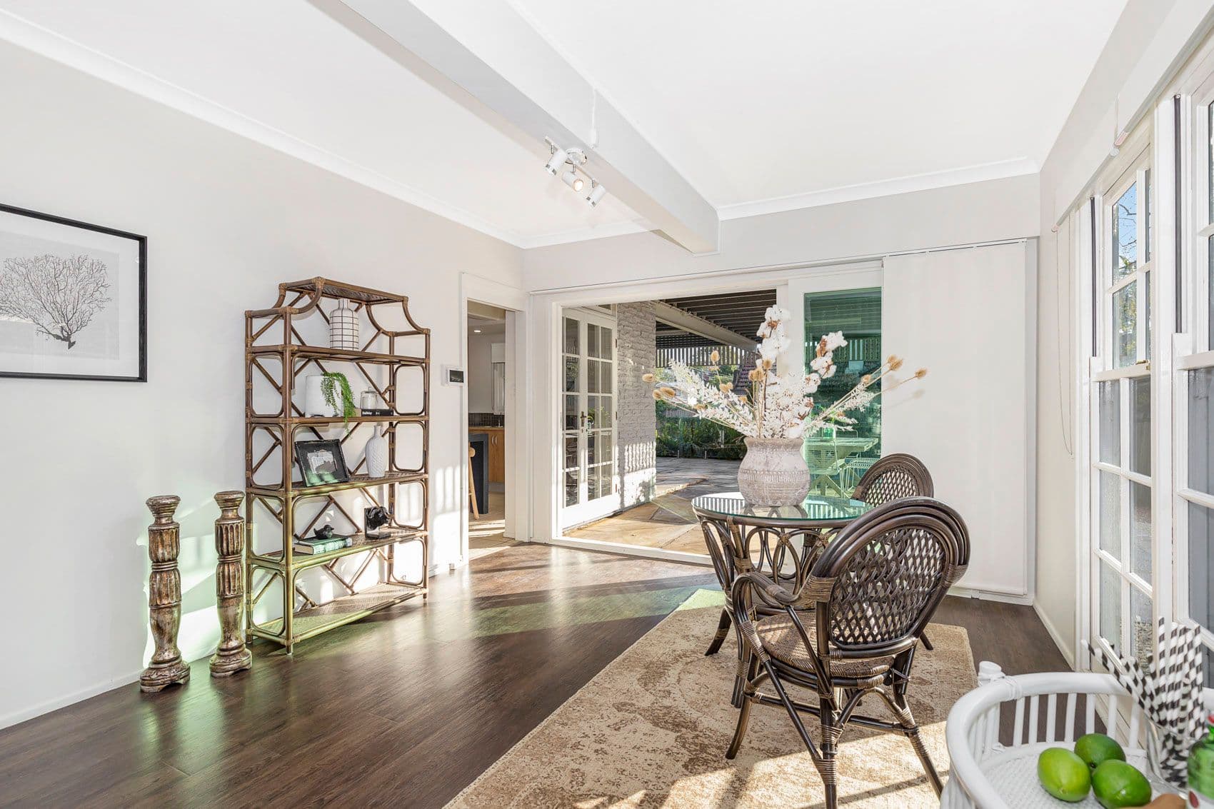 2 Rossmore Avenue, Coorparoo QLD 4151, Coorparoo - Thumbnail 5
