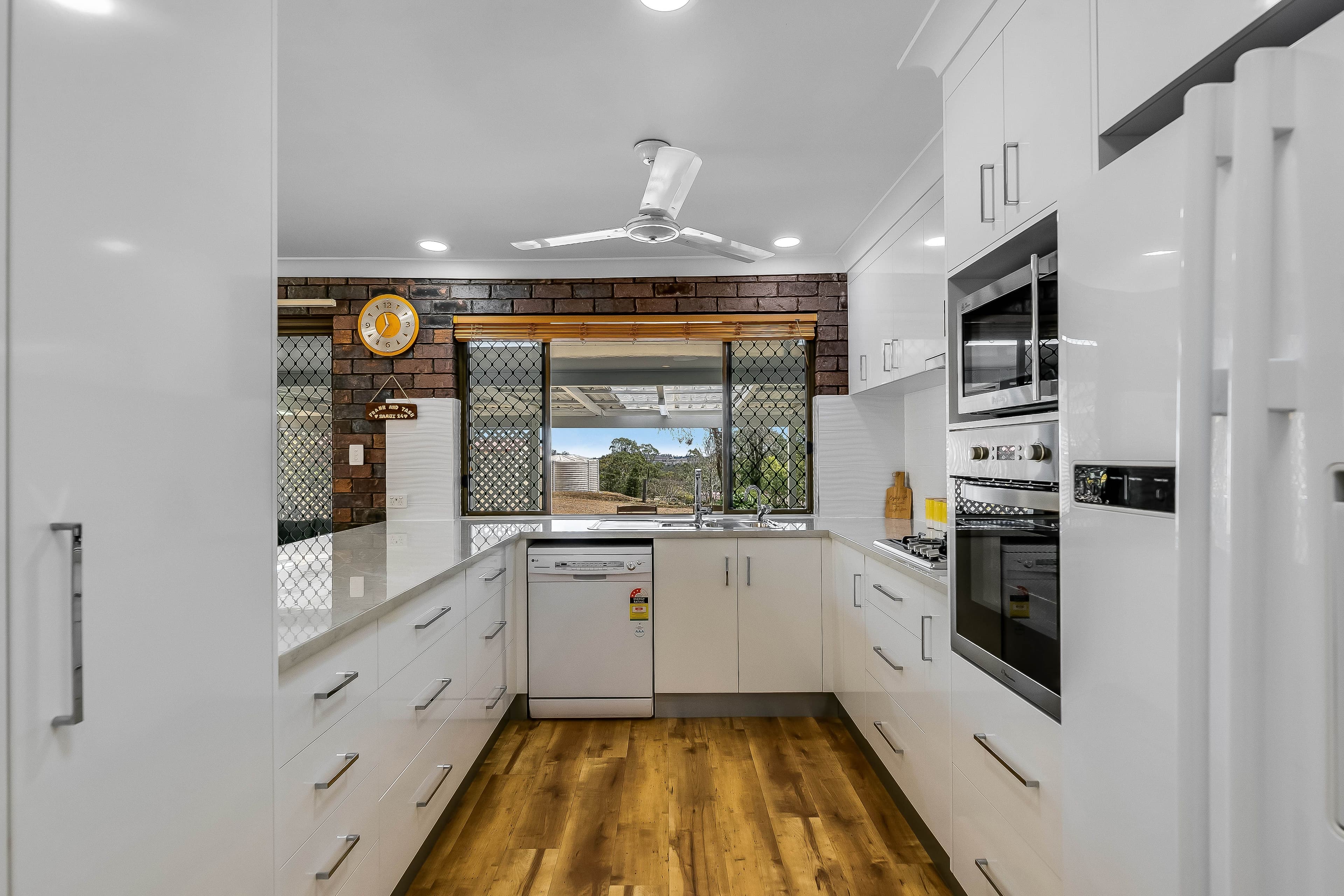 3 Cameron Crescent, Glenvale QLD 4350, Glenvale - Thumbnail 3