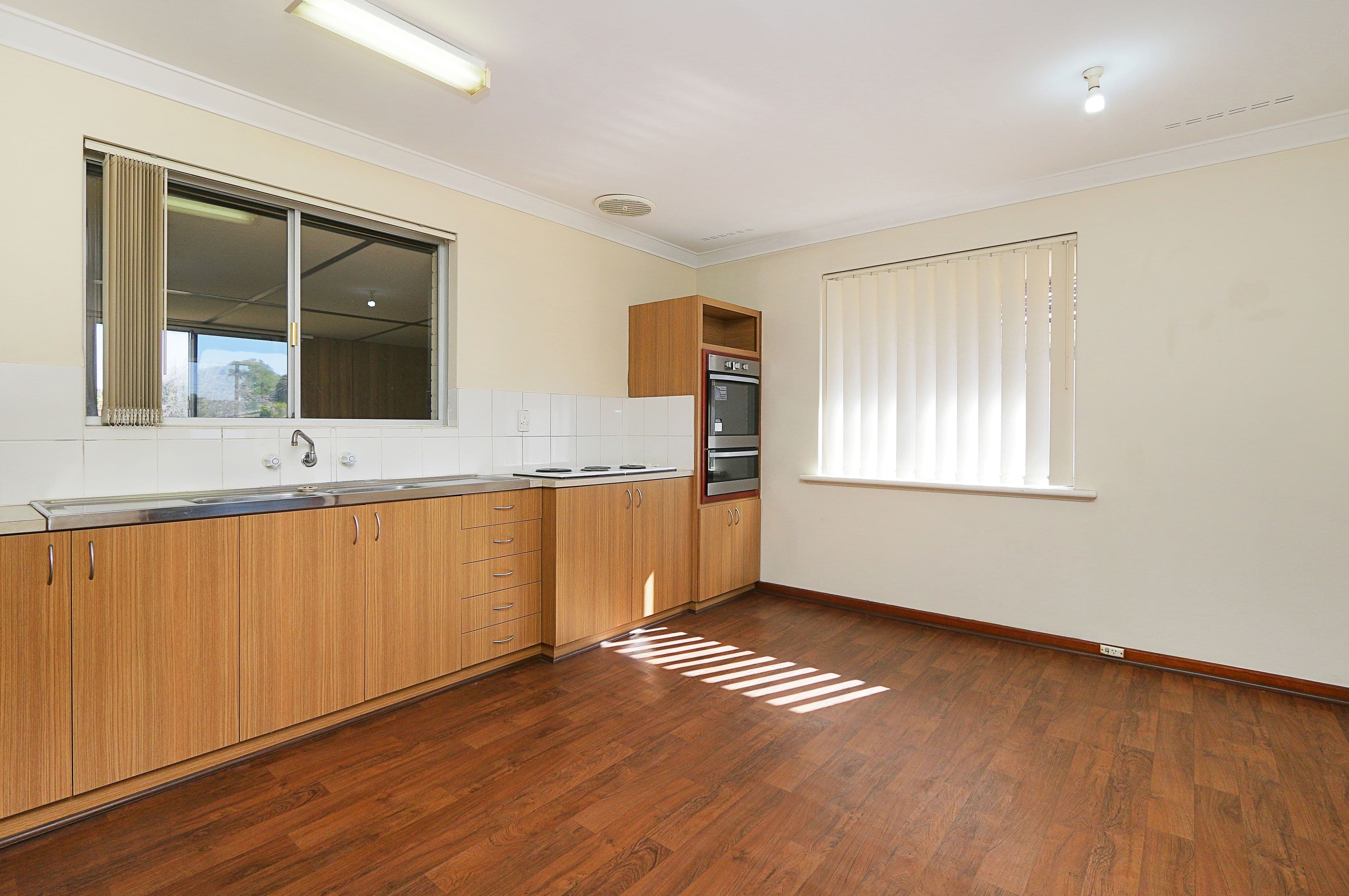 44 Thomas Street, Queens Park WA 6107, Queens Park - Thumbnail 5