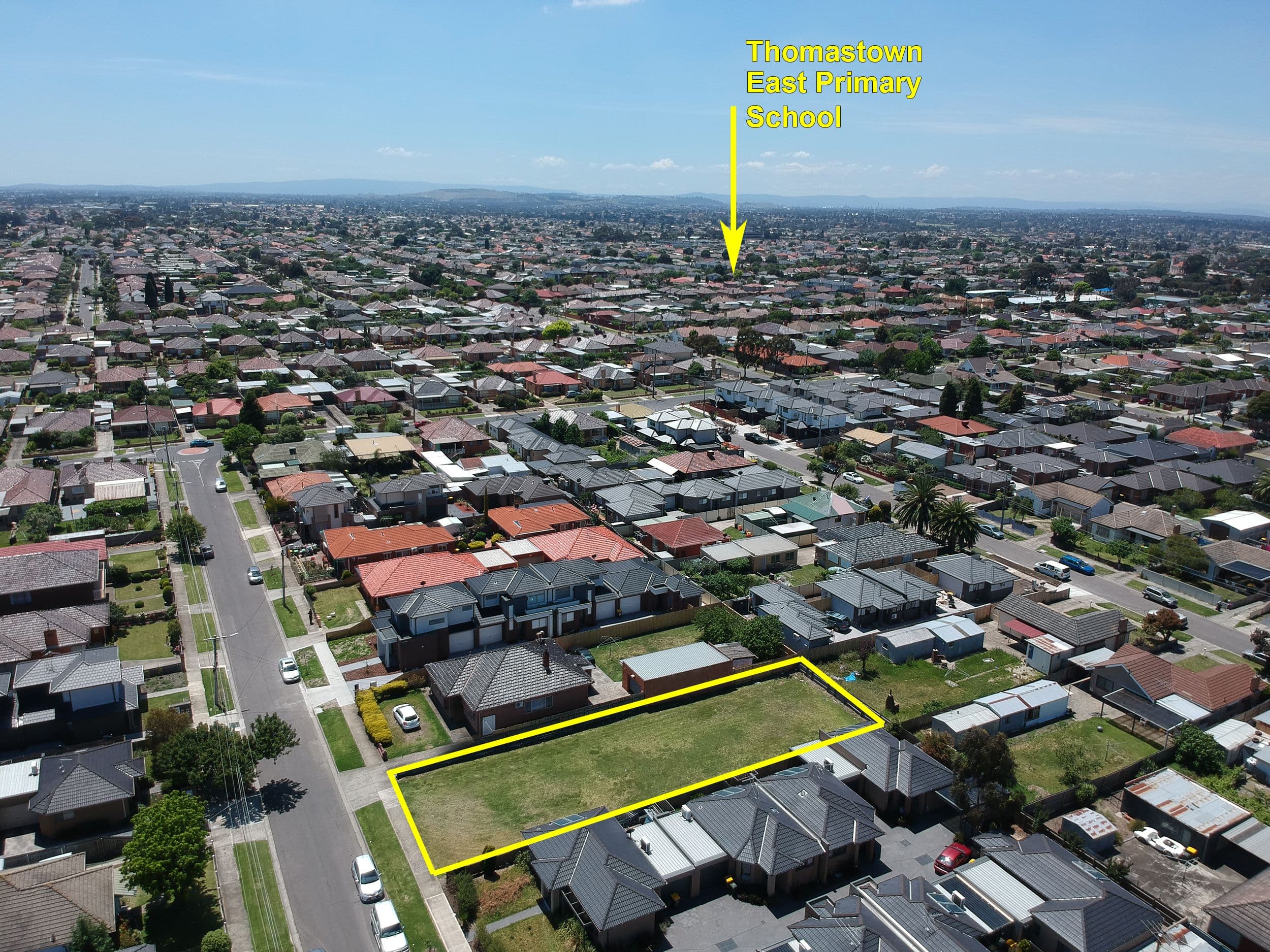 10 Marcia Street, Thomastown VIC 3074, Thomastown - Thumbnail 2