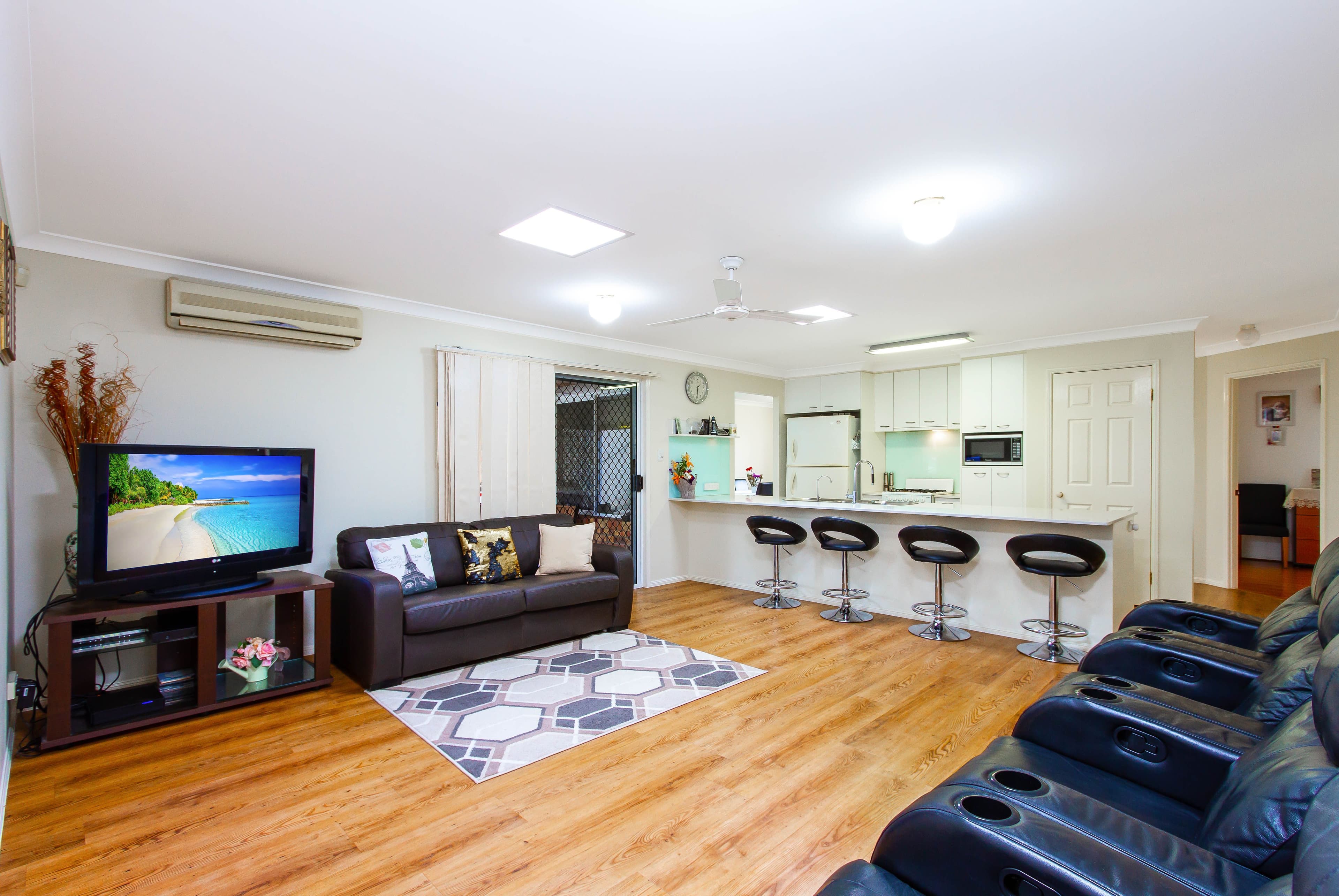 2 Dimmity Court, Marsden QLD 4132, Marsden - Thumbnail 2