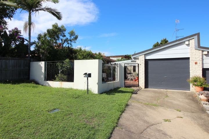 6 Raftery Street, Ashmore QLD 4214, Ashmore - Thumbnail 2