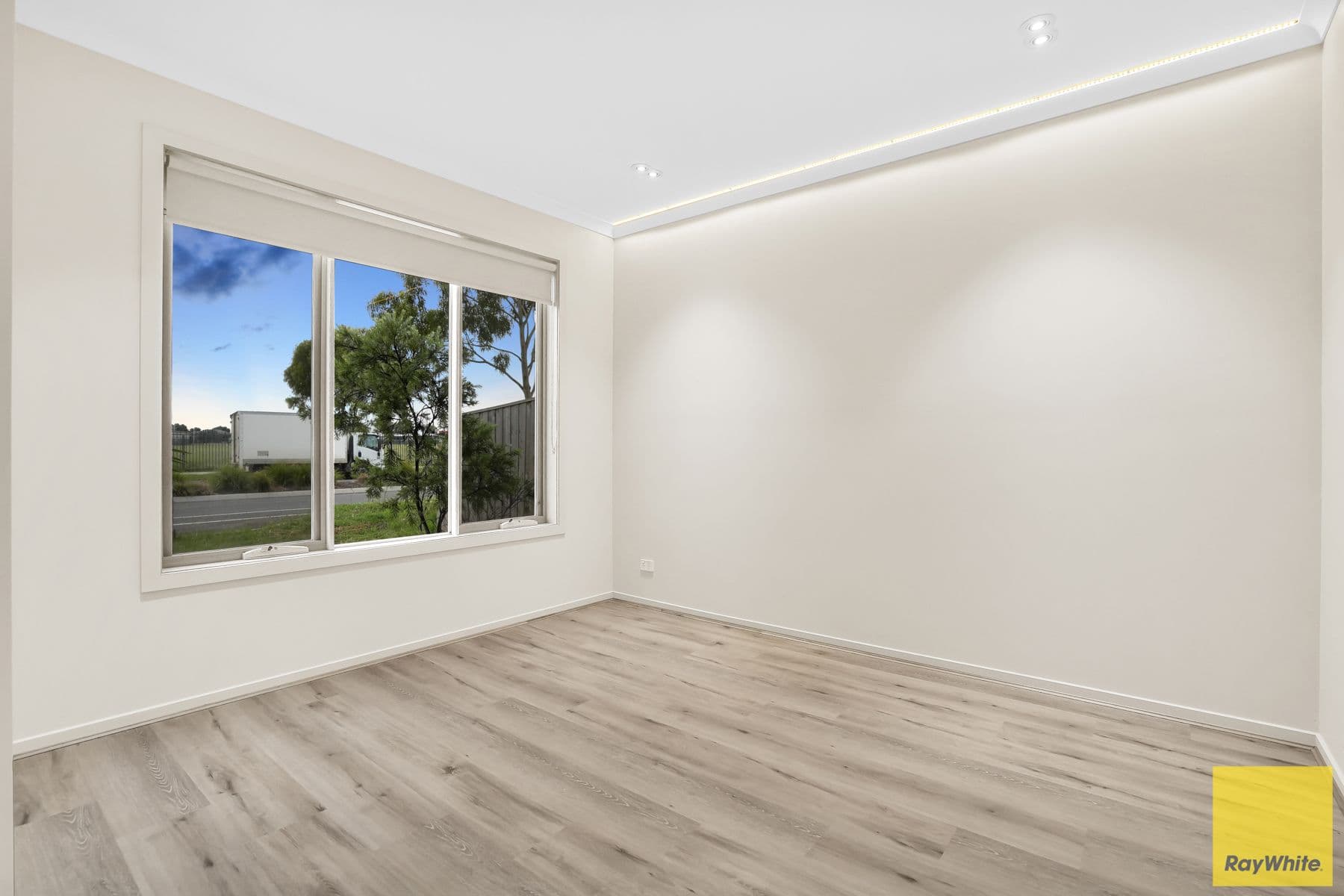 130 Crossway Avenue, Tarneit VIC 3029, Tarneit - Thumbnail 3