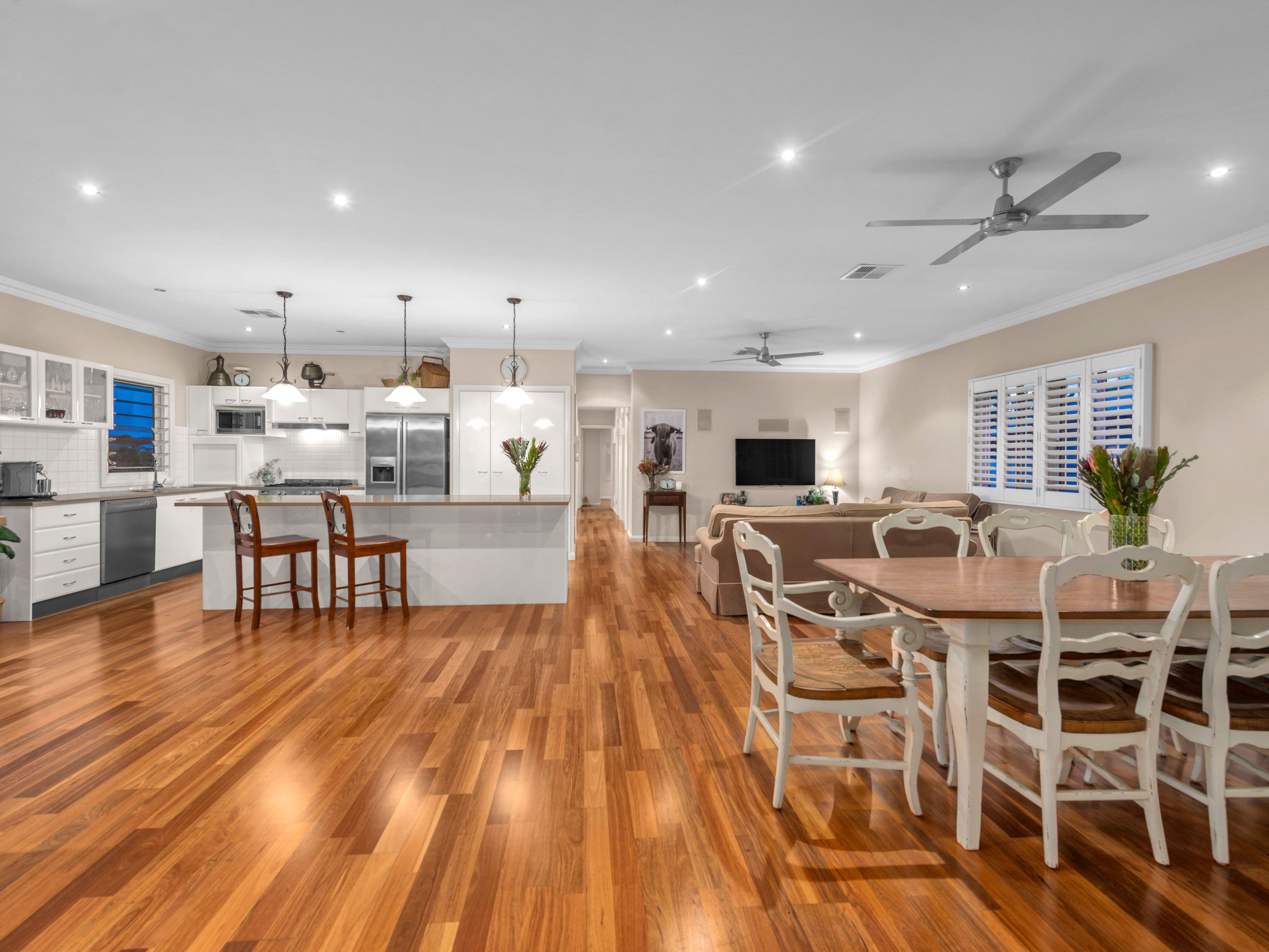 19 Alleena Street, Chermside QLD 4032, Chermside - Thumbnail 2