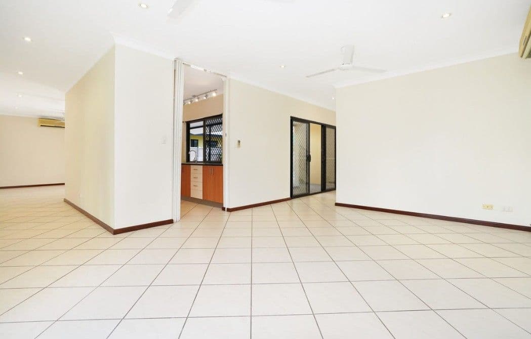 10 Villaflor Crescent, Woolner NT 0820, Woolner - Thumbnail 4