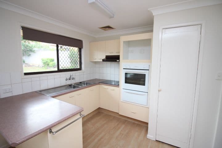 18 Numeralla Avenue, Ashmore QLD 4214, Ashmore - Thumbnail 5