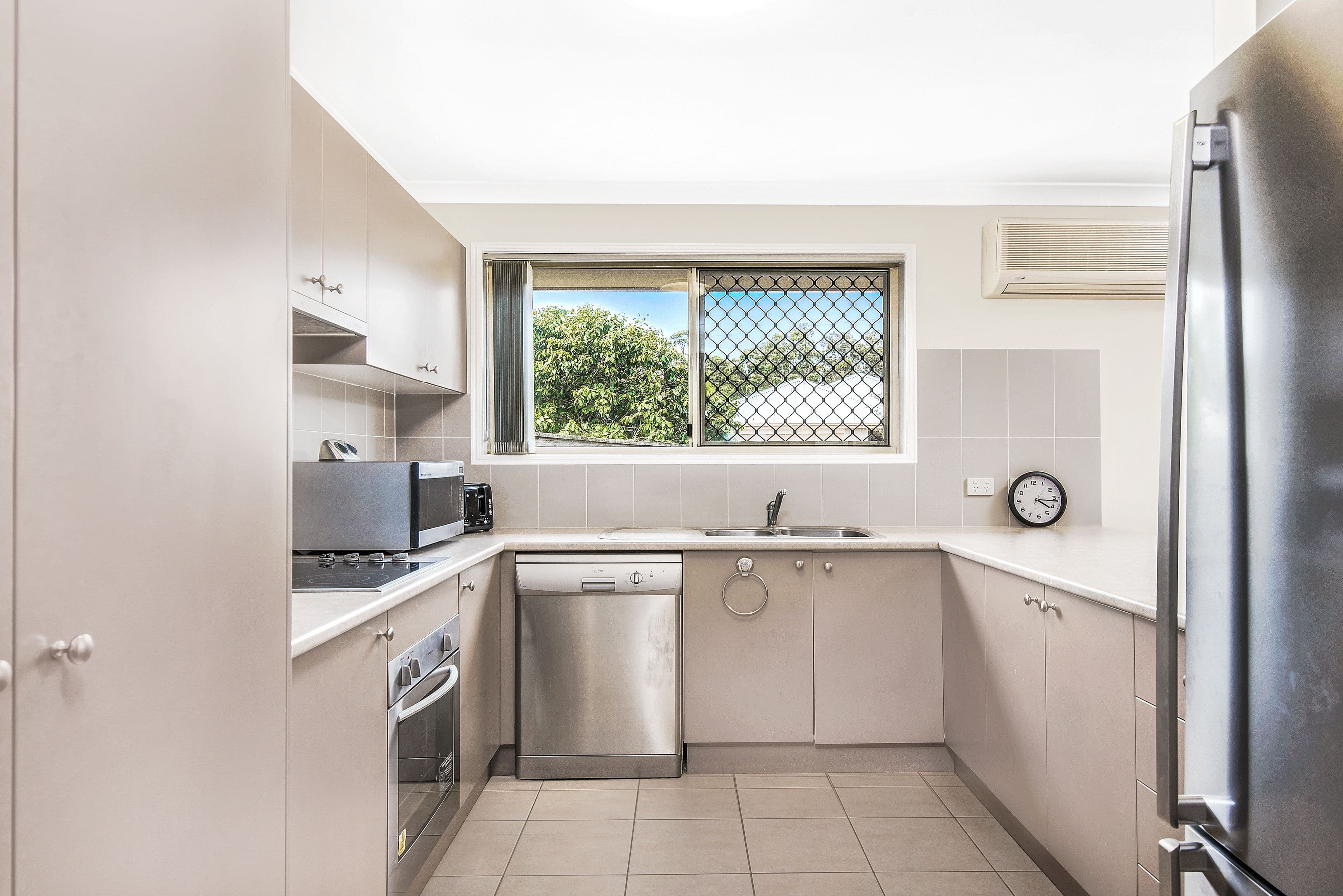 24 Chestwood Crescent, Sippy Downs QLD 4556, Sippy Downs - Thumbnail 4