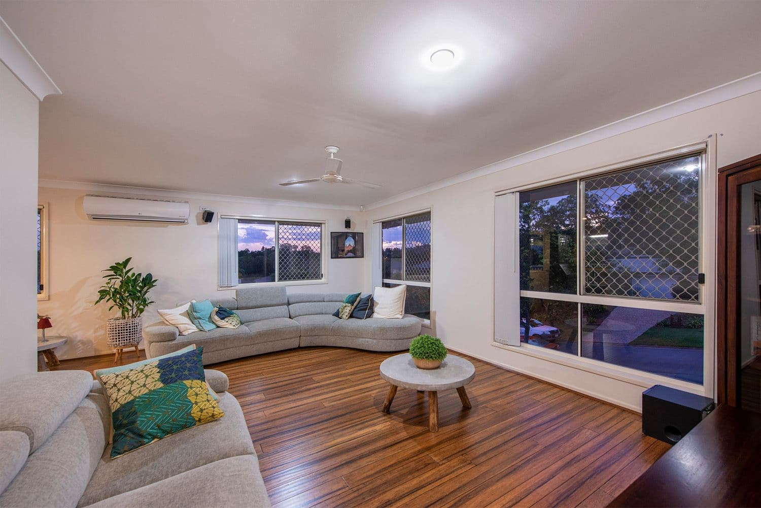 99 Brookvale Drive, Underwood QLD 4119, Underwood - Thumbnail 2