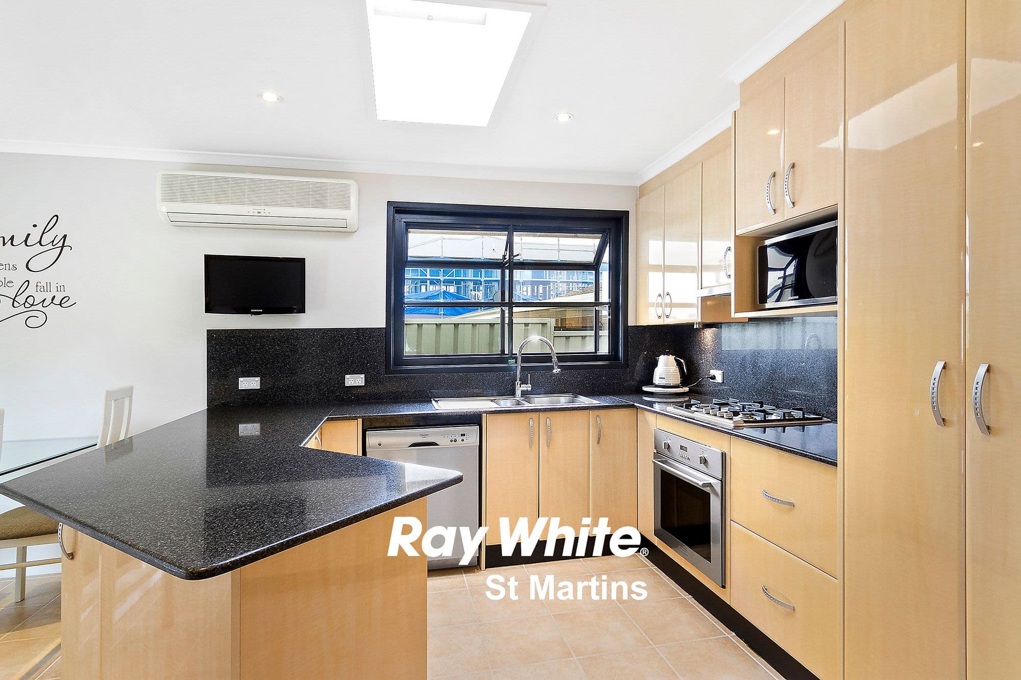 16 Pioneer Grove, Werrington Downs - Thumbnail 4