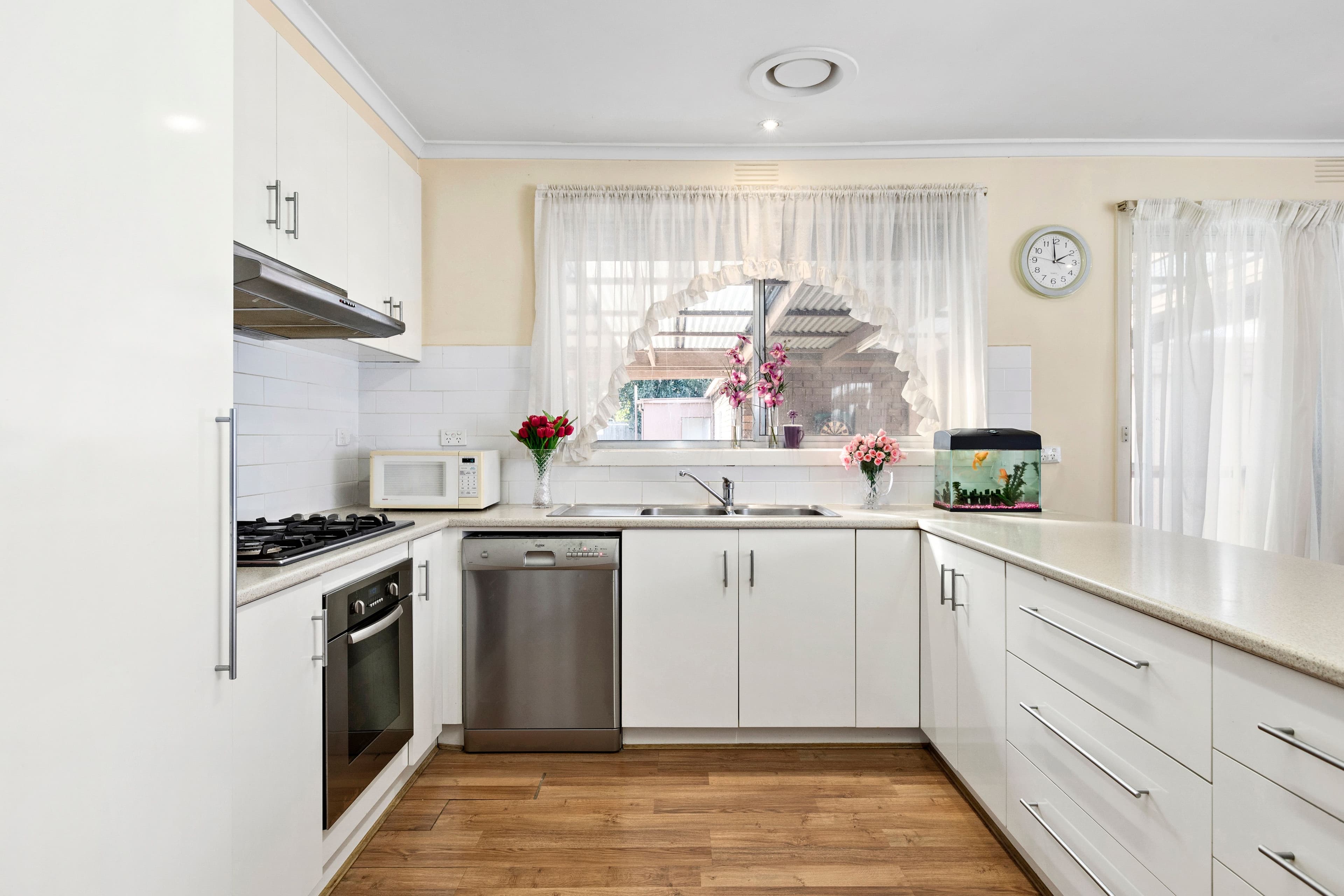 52 Denver Crescent, Mulgrave VIC 3170, Mulgrave - Thumbnail 2