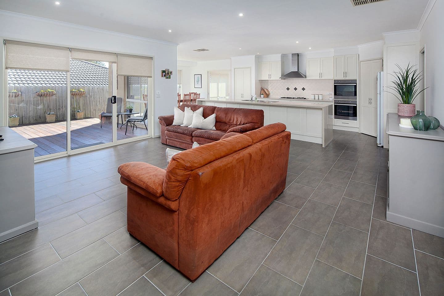 24 Trinity Drive, Langwarrin VIC 3910, Langwarrin - Thumbnail 2