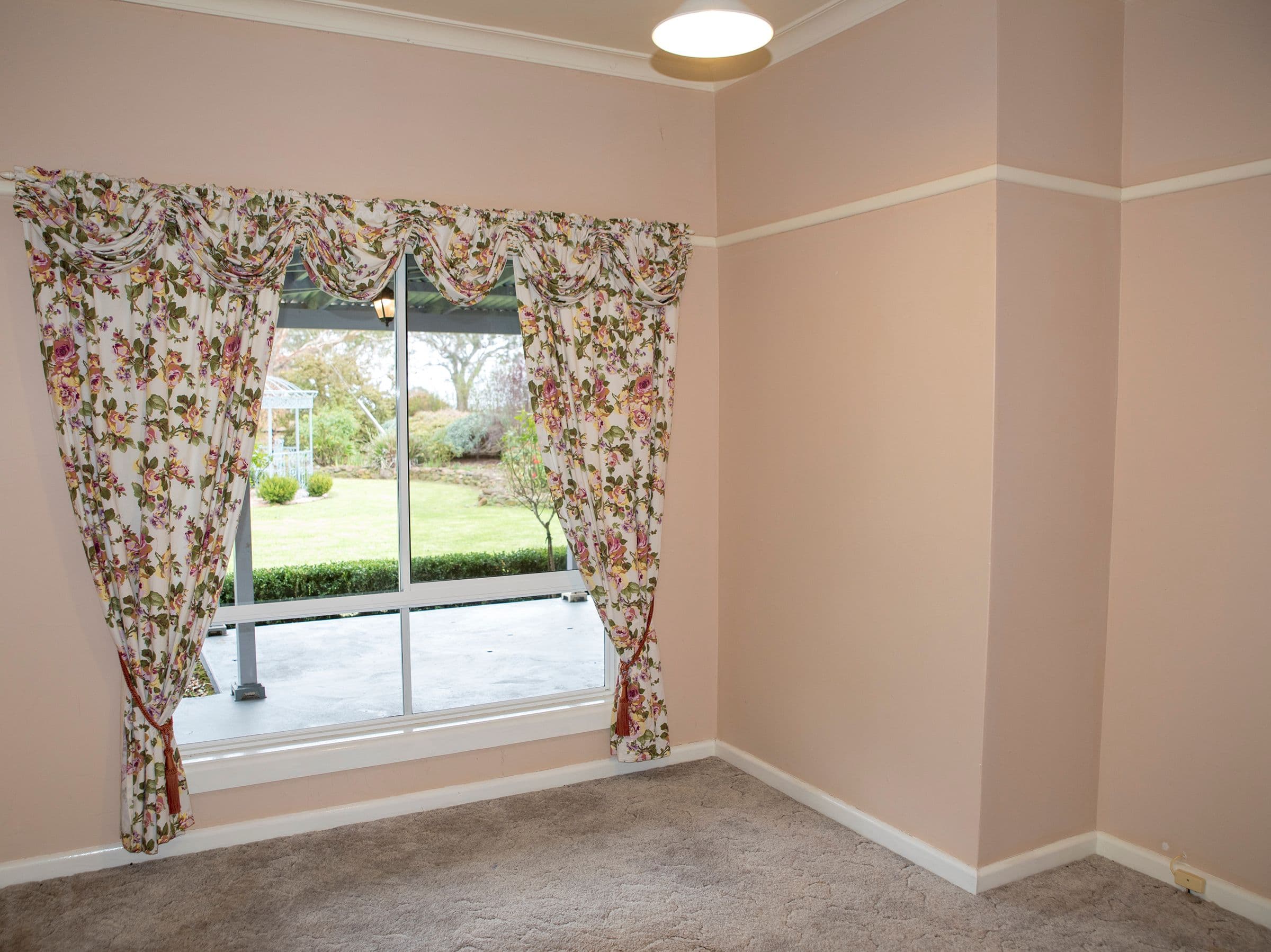 22 Karoom Drive, GLENFIELD PARK NSW 2650, Glenfield Park - Thumbnail 7