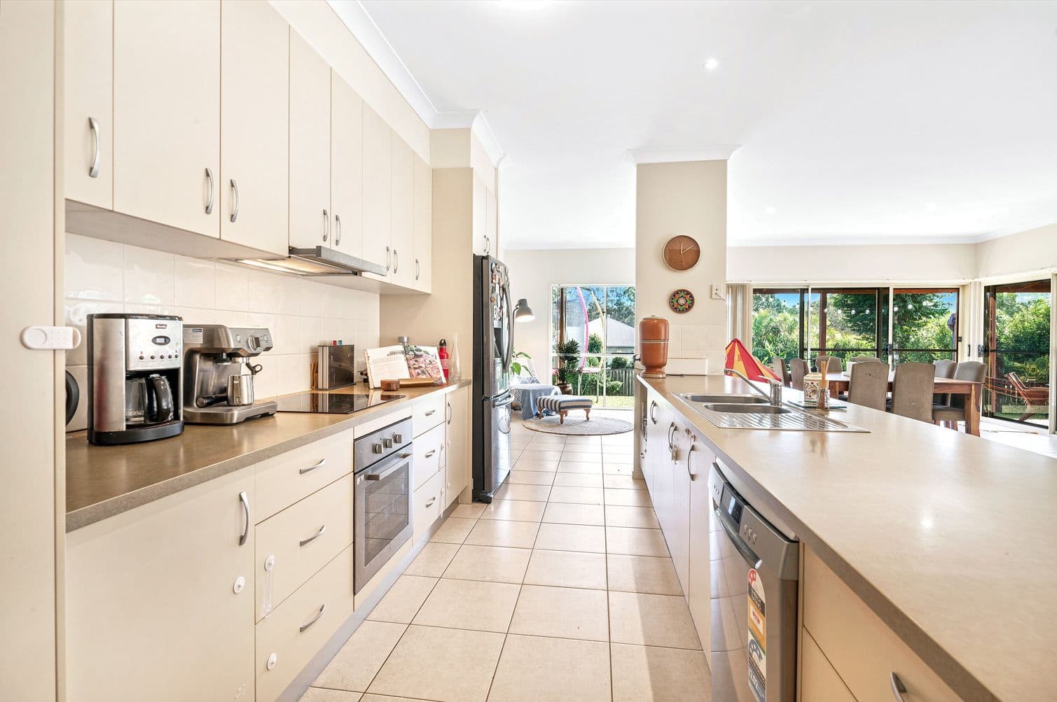 7 Seawind Road, Coomera Waters QLD 4209, Coomera - Thumbnail 3
