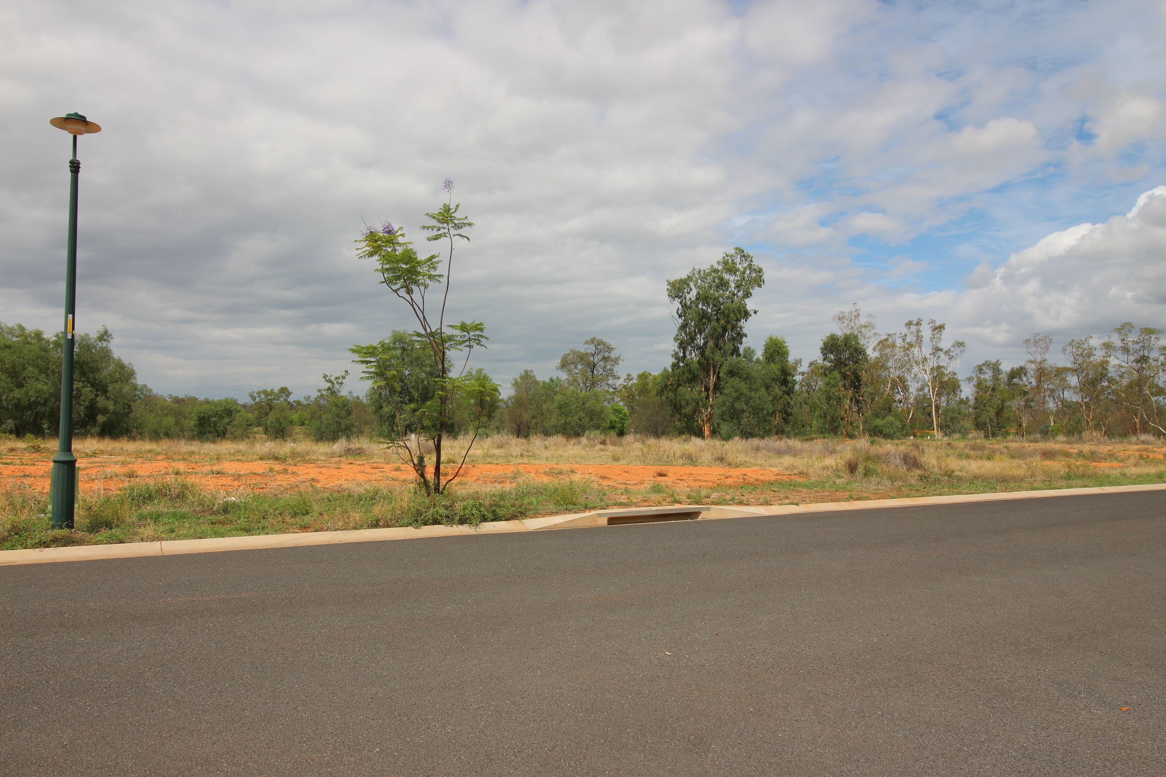 17 Canterbury Road, Emerald QLD 4720, Emerald - Thumbnail 5