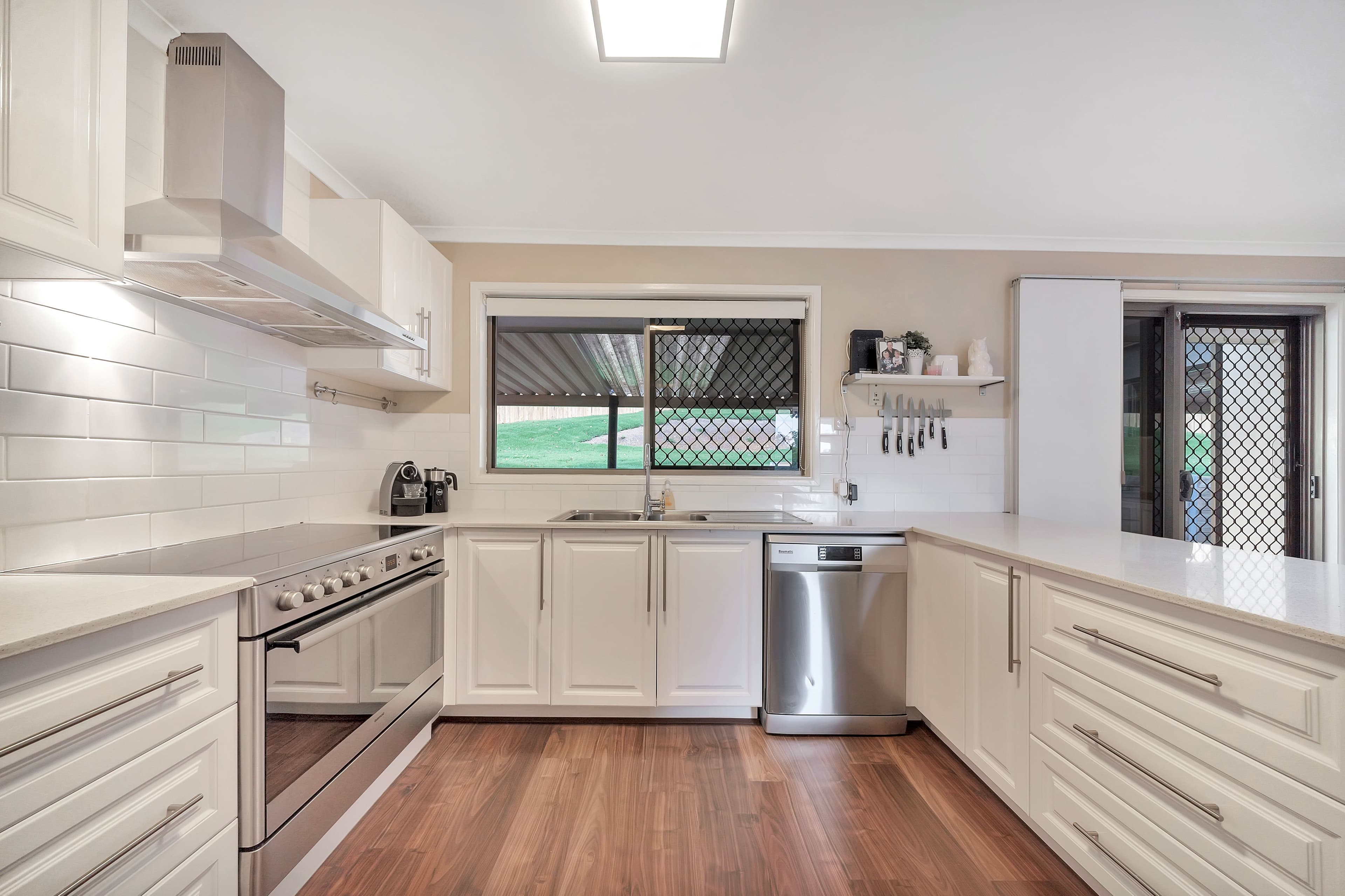 28 Morisset Court, Edens Landing QLD 4207, Edens Landing - Thumbnail 4