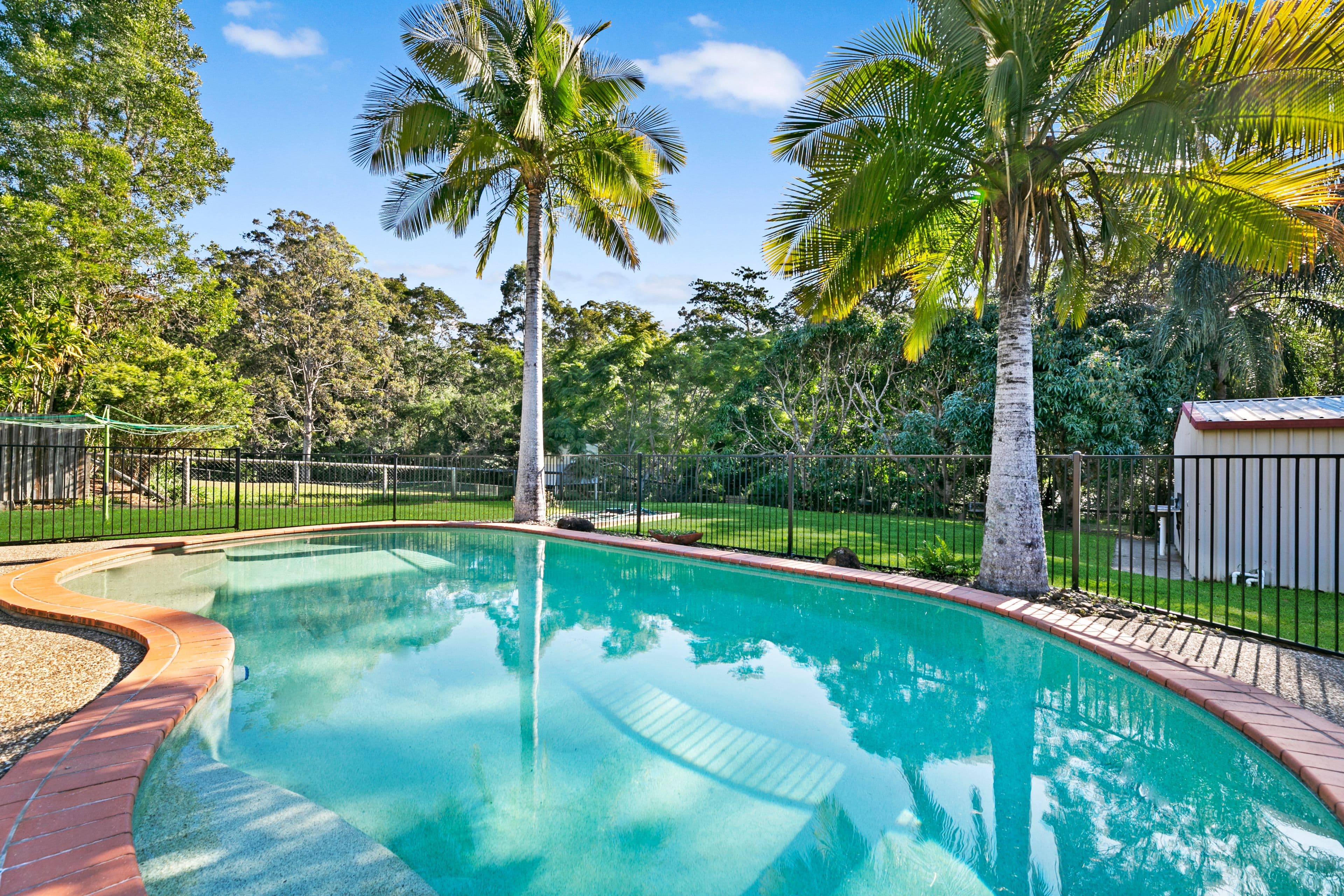 10 Yellowash Court, Bonogin QLD 4213, Bonogin - Thumbnail 2