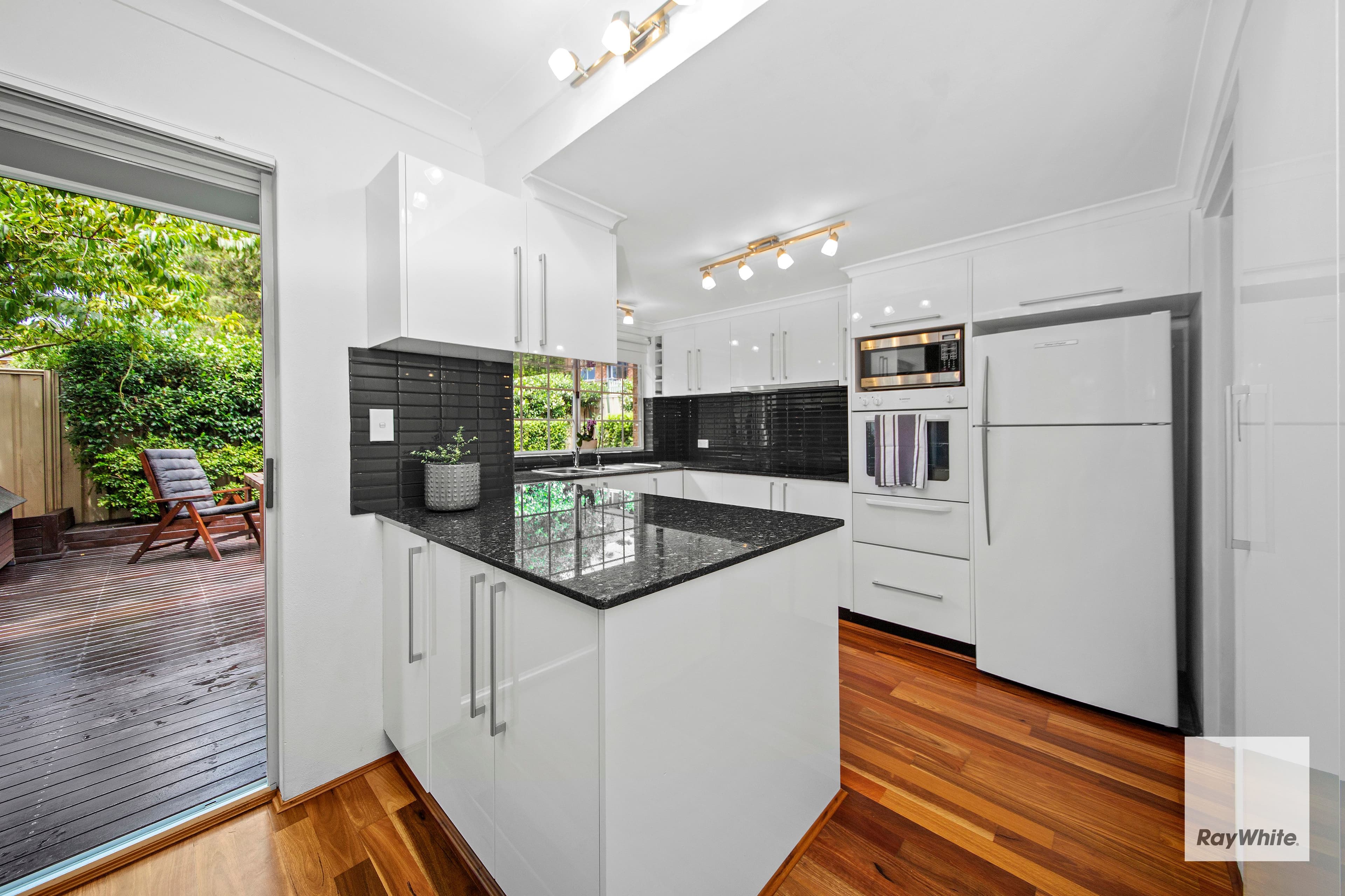 260-270 Kingsway, Caringbah NSW 2229, Caringbah - Thumbnail 2