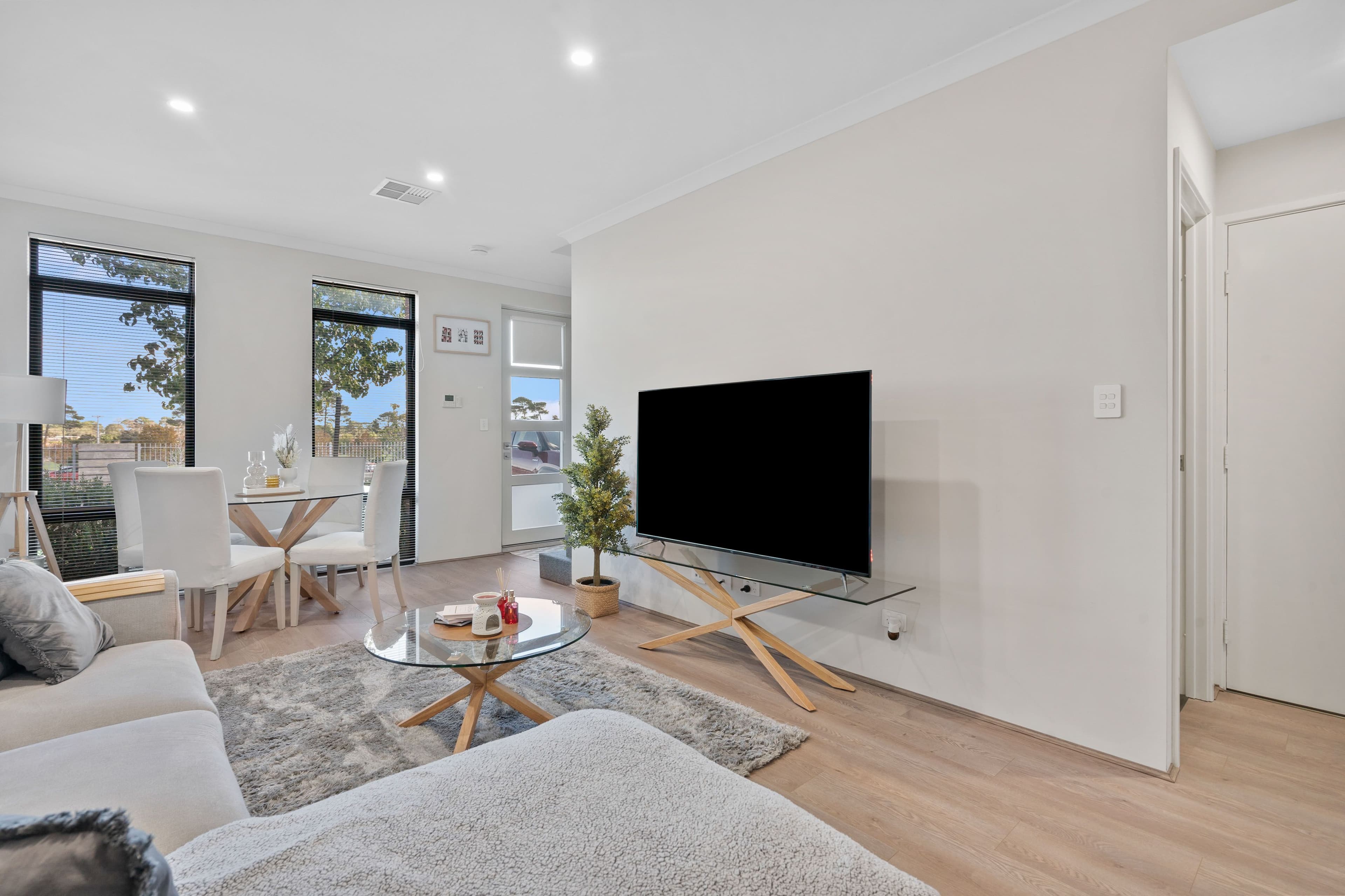 16 Fruin Loop, Ellenbrook WA 6069, Ellenbrook - Thumbnail 4