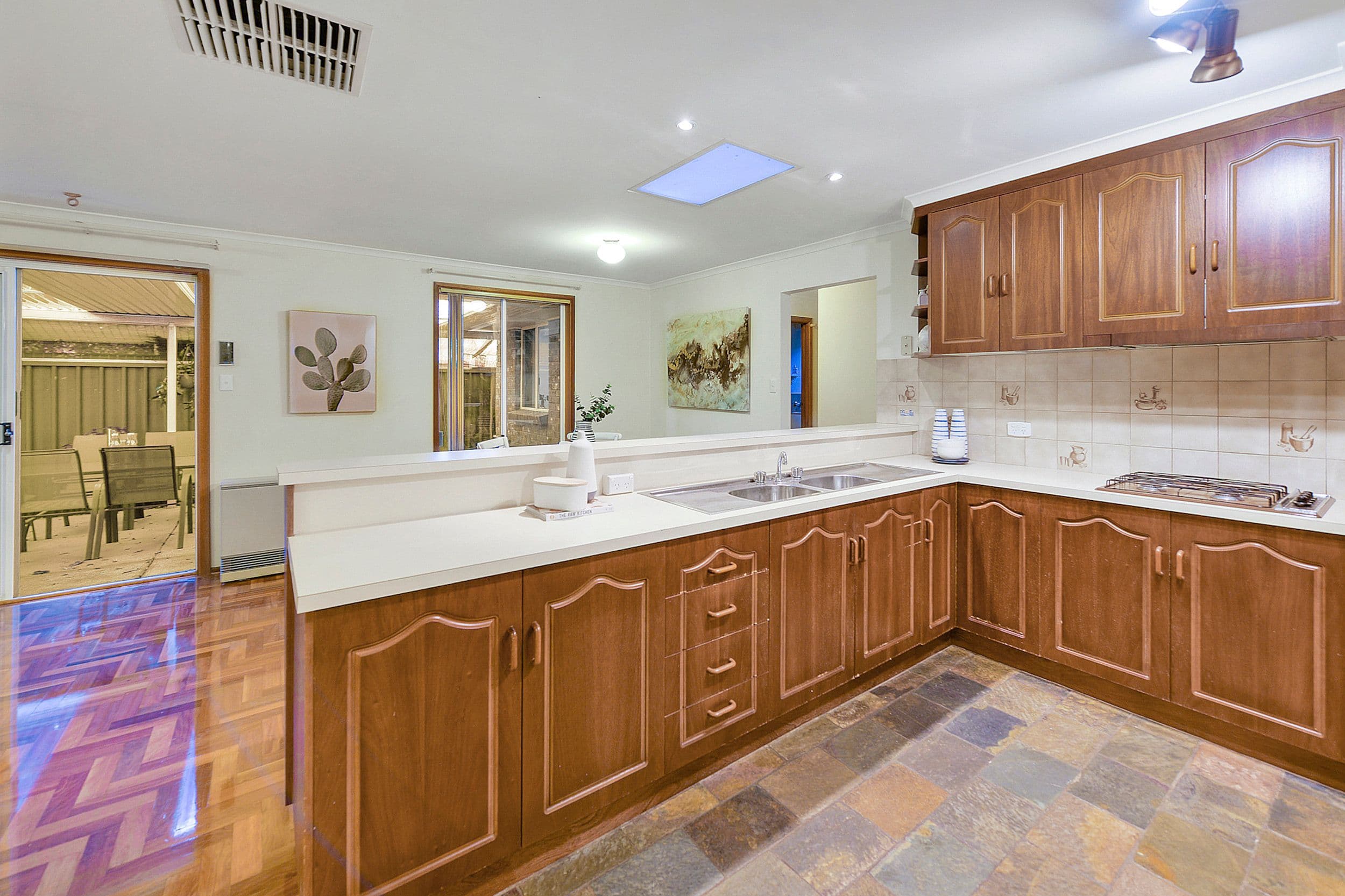 28 Burford Crescent, Redwood Park SA 5097, Redwood Park - Thumbnail 6