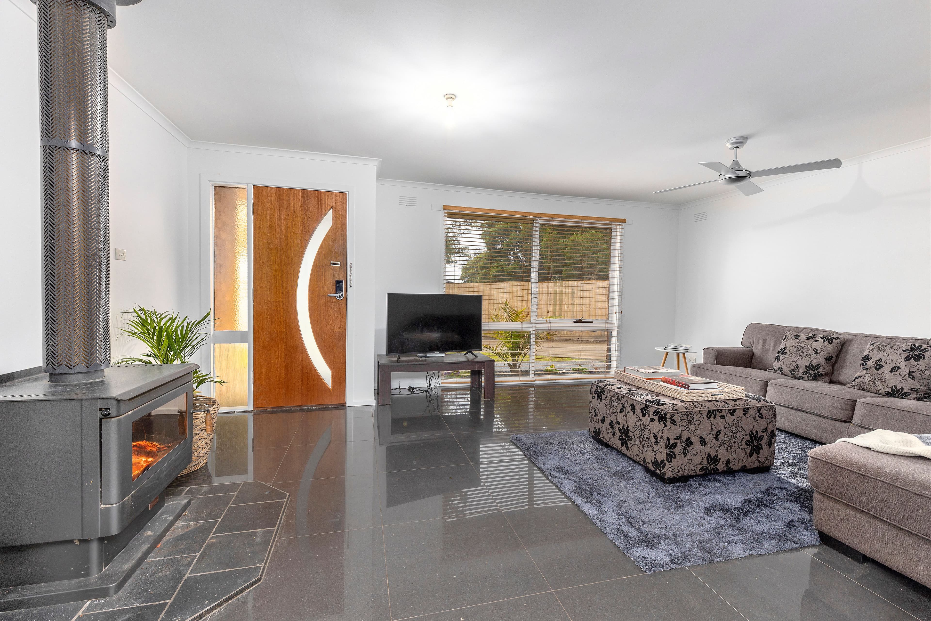 10 Carramar Court, Rosebud VIC 3939, Rosebud - Thumbnail 3