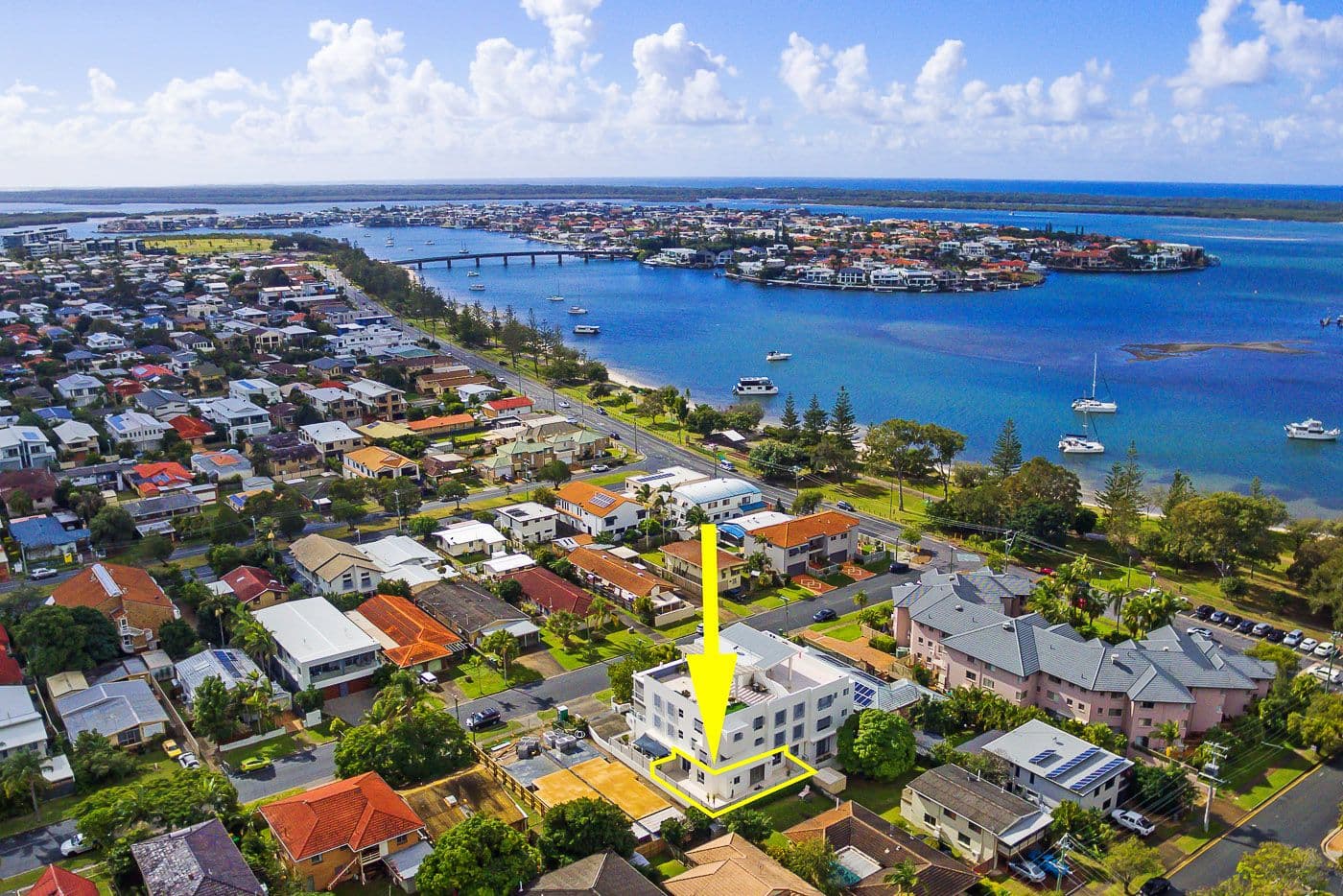 8-10 Victor Avenue, Paradise Point QLD 4216, Paradise Point - Thumbnail 6
