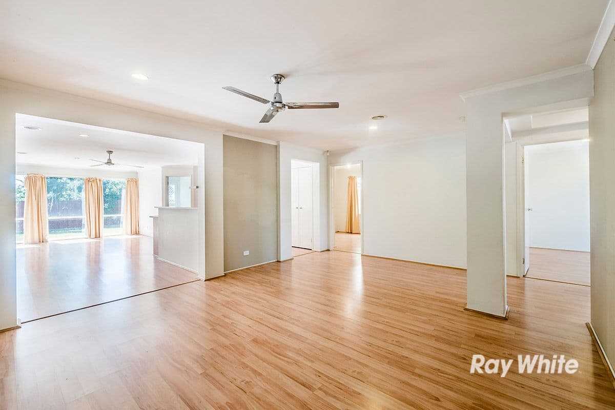 46 Central Parkway, Cranbourne West VIC 3977, Cranbourne West - Thumbnail 7