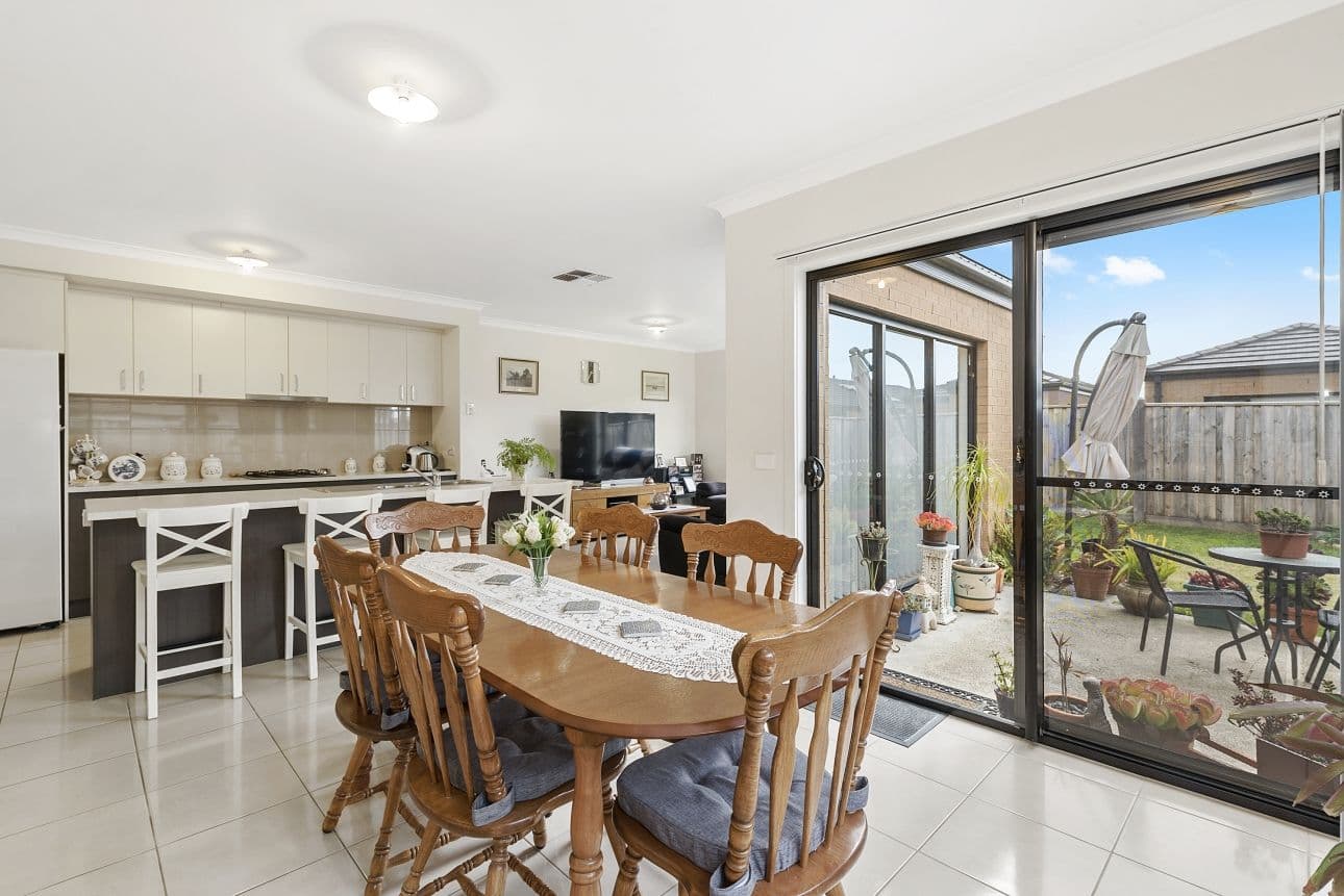 8 Wurrook Circuit, North Geelong VIC 3215, North Geelong - Thumbnail 3