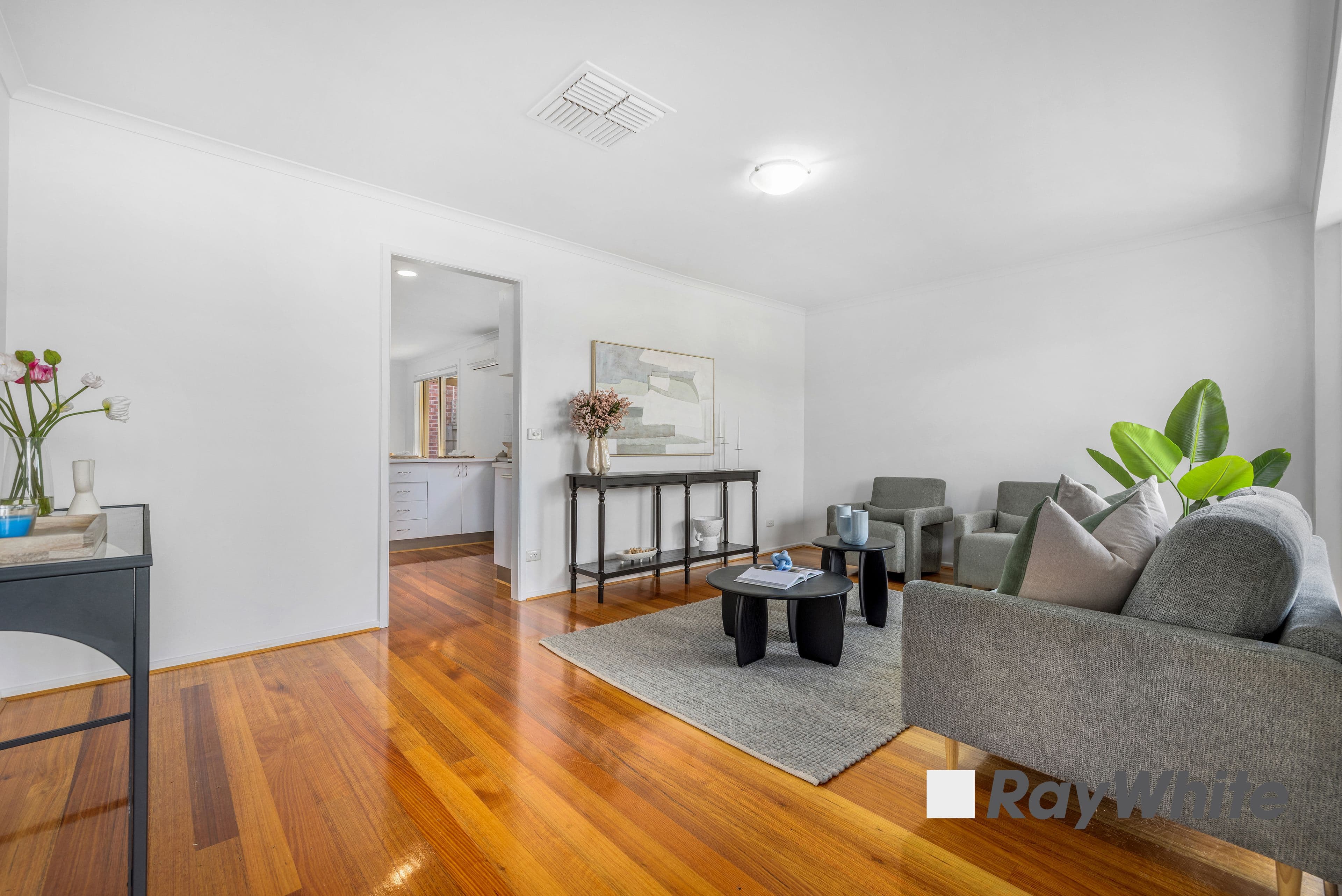 2 Bryson Court, Endeavour Hills VIC 3802, Endeavour Hills - Thumbnail 2