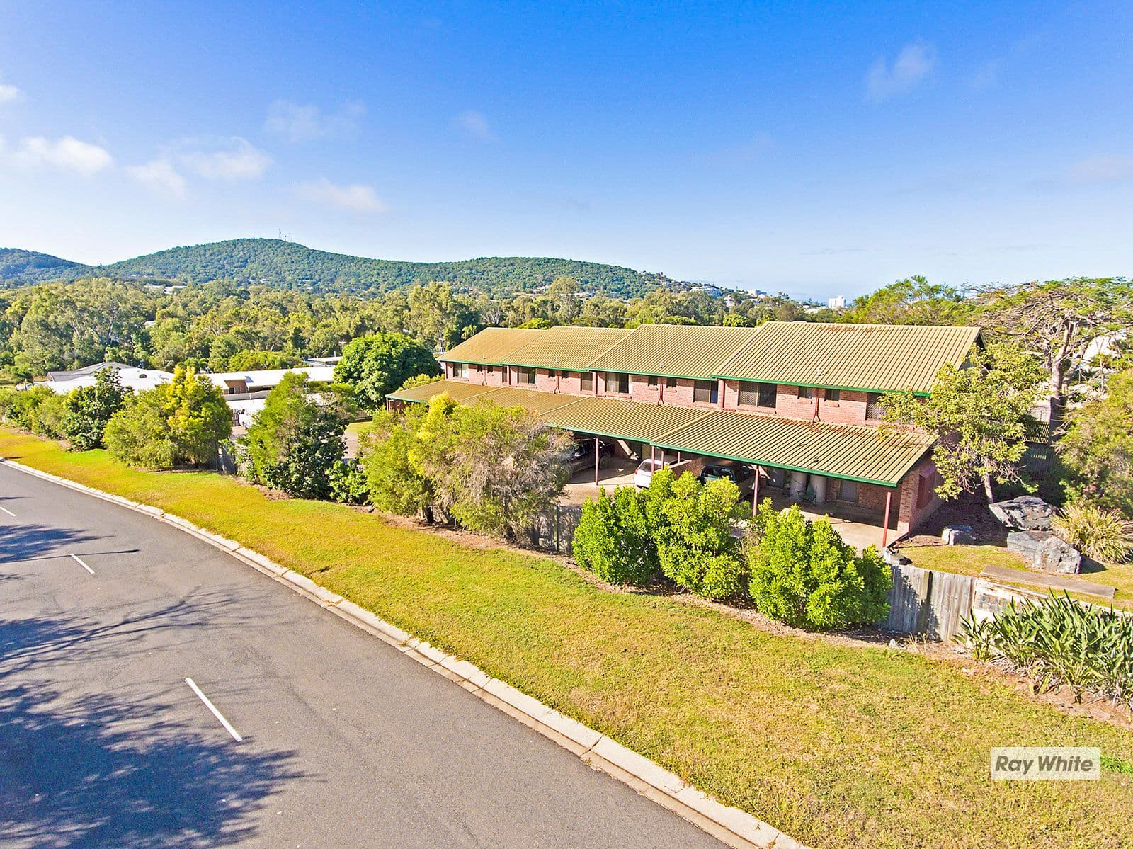 37 Rockhampton Road, Yeppoon QLD 4703, Yeppoon - Thumbnail 3