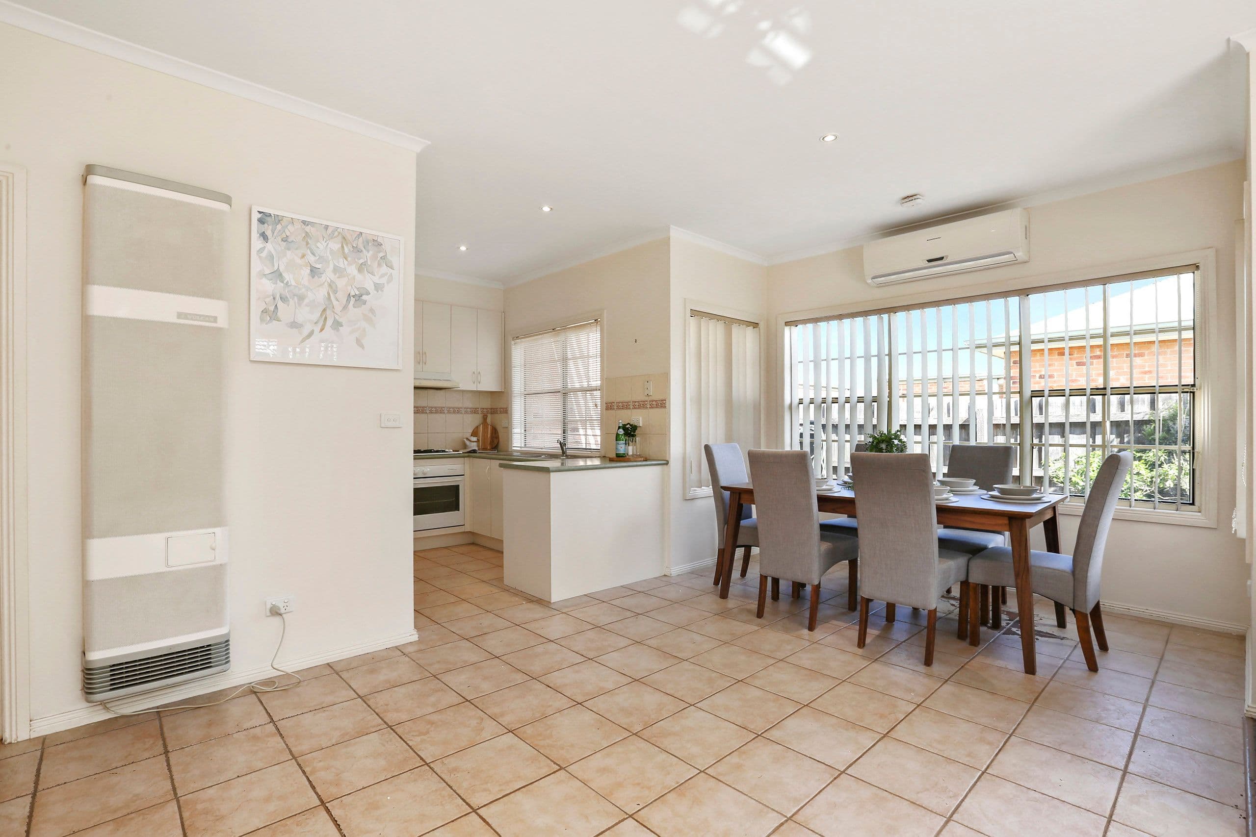 12-14 Rennie Street, Lara VIC 3212, Lara - Thumbnail 3