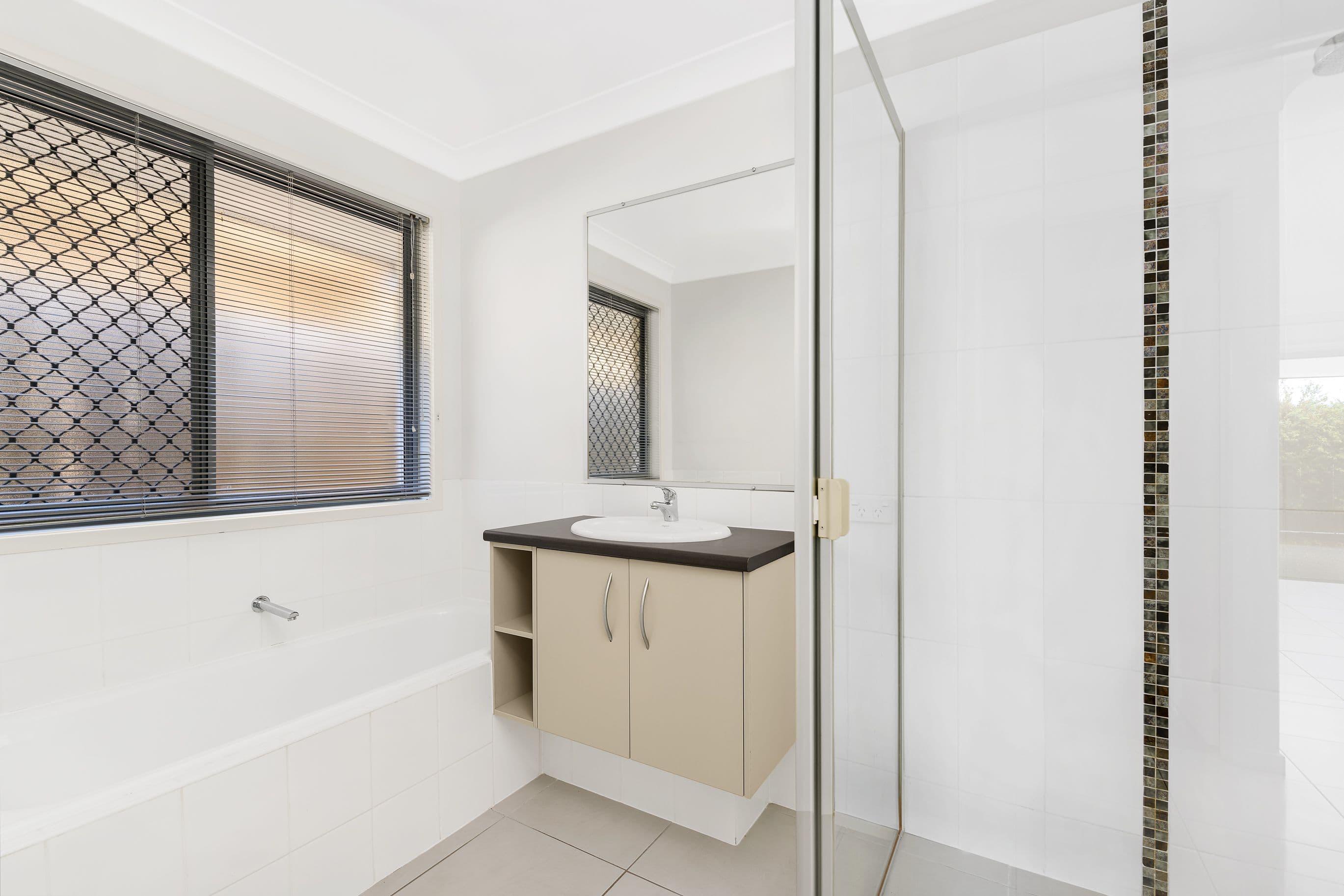 5 Moonie Crescent, North Lakes QLD 4509, North Lakes - Thumbnail 6