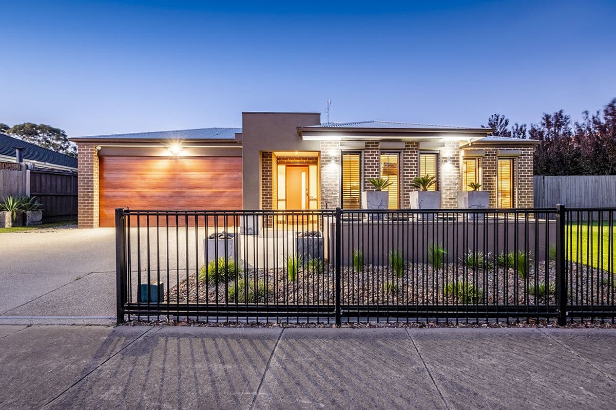 4 Moreton Bay Boulevard, Lyndhurst VIC 3975, Lyndhurst - Image 1