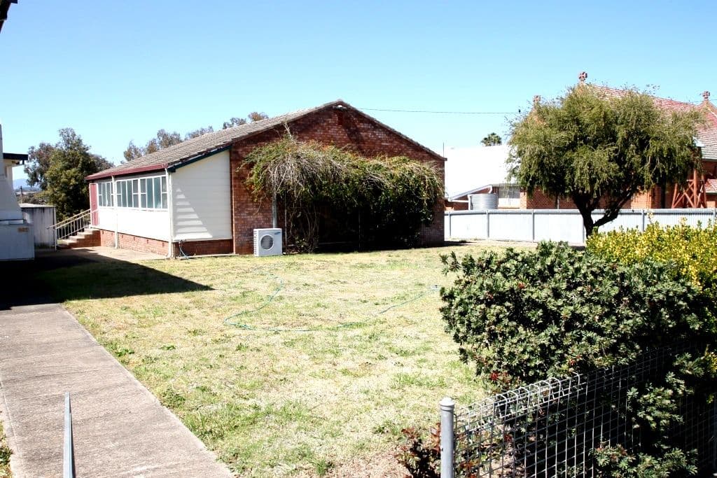 25 Hill Street, Quirindi - Image 1