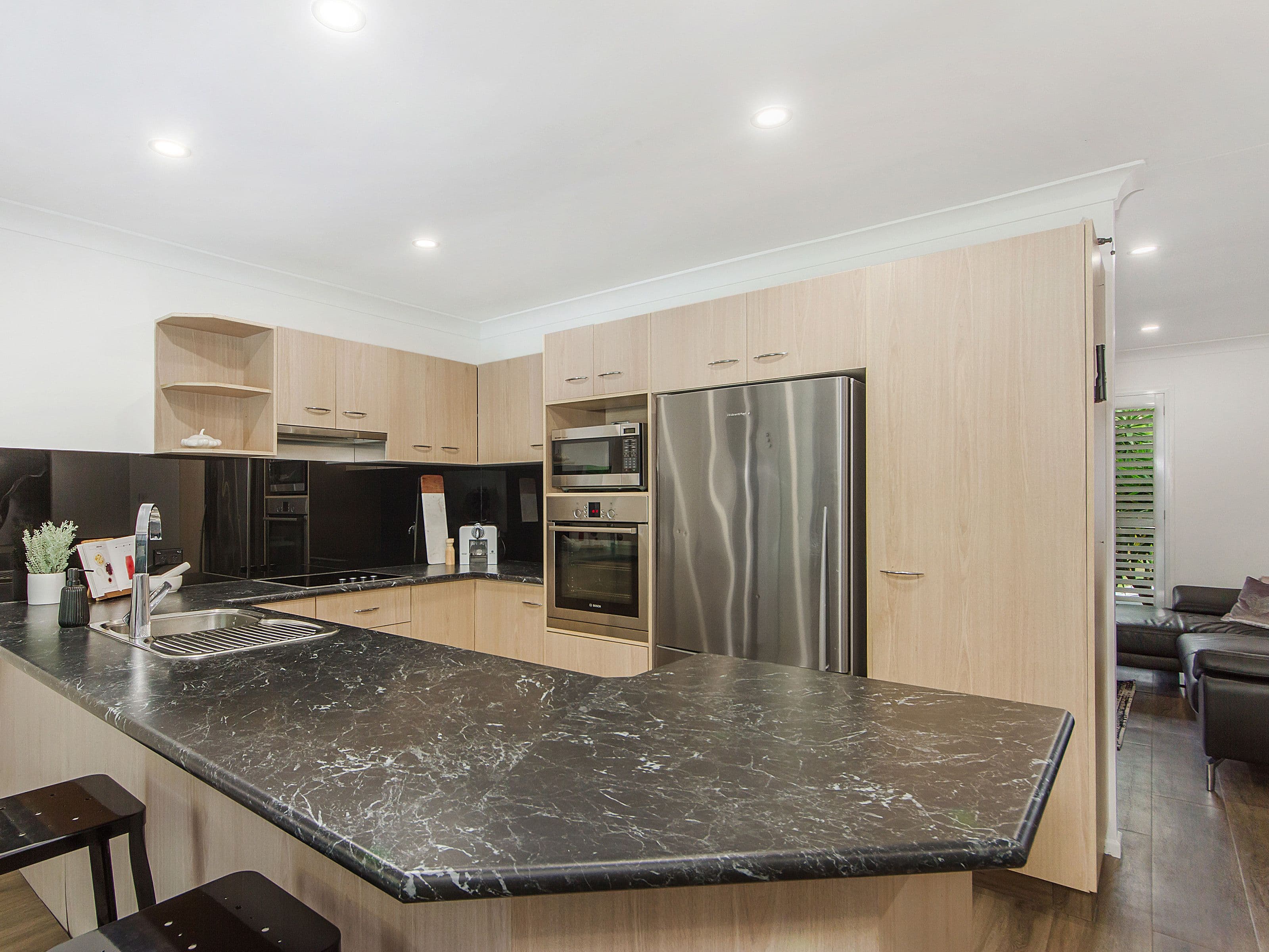 11 Swanton Drive, Mudgeeraba QLD 4213, Mudgeeraba - Thumbnail 8